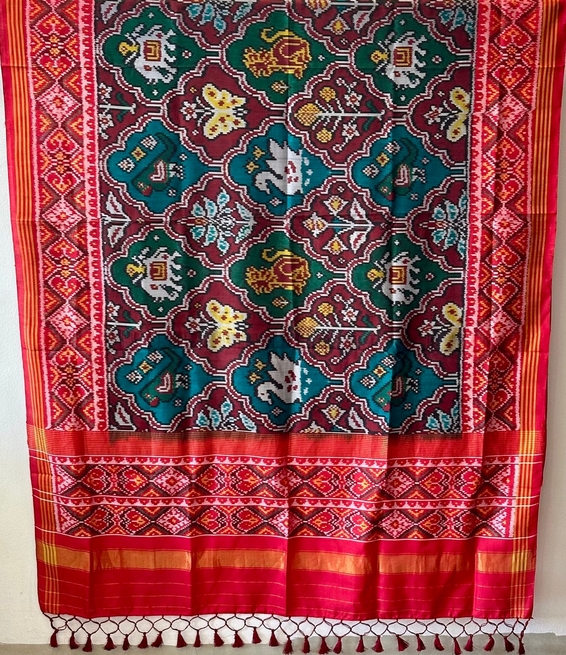 Exclusive Floral and Animal Theme Handloom Pure Silk Single Ikat/Patola Dupatta