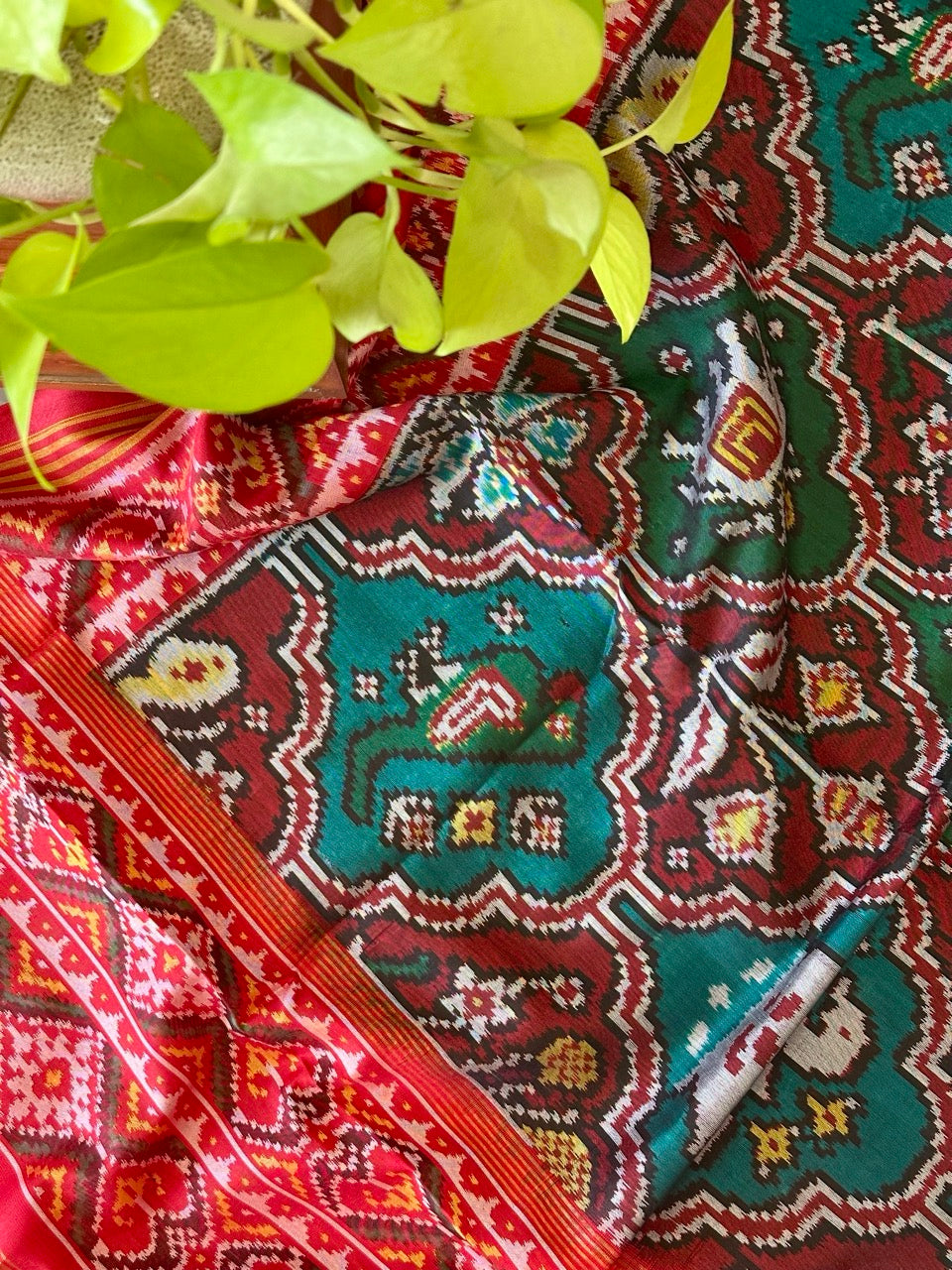 Exclusive Floral and Animal Theme Handloom Pure Silk Single Ikat/Patola Dupatta