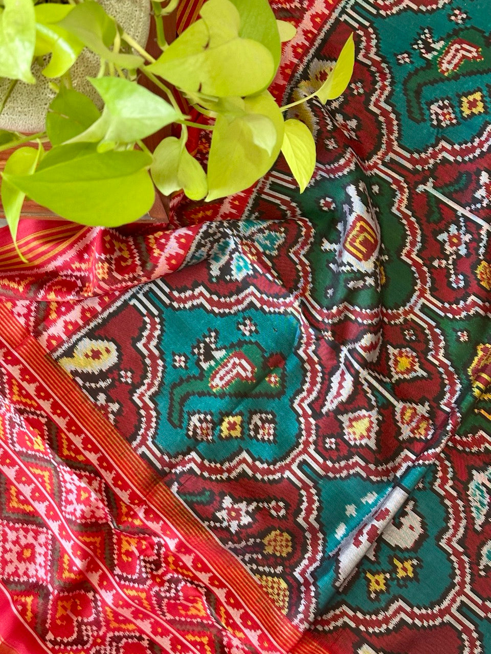 Exclusive Floral and Animal Theme Handloom Pure Silk Single Ikat/Patola Dupatta