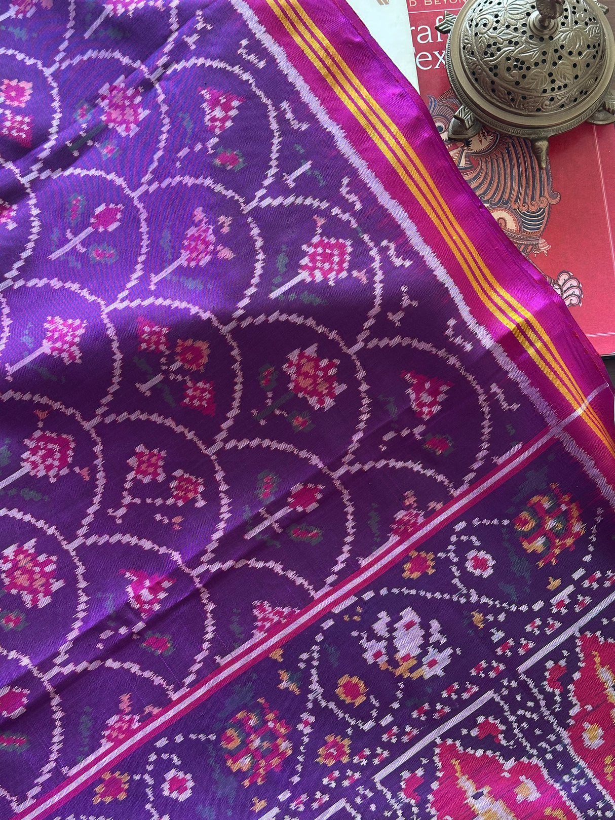 exquisite-legacy-mulberry-silk-ikat-patola-saree