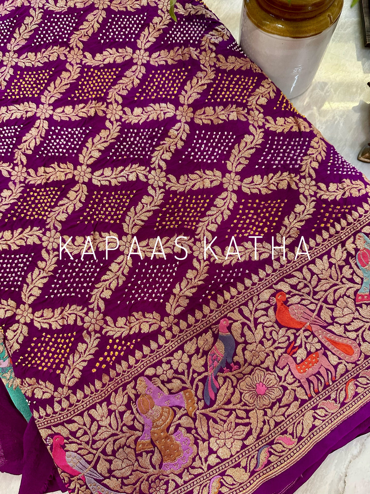exquisite-legacy-pure-bandhani-handloom-banarasi-georgette-saree