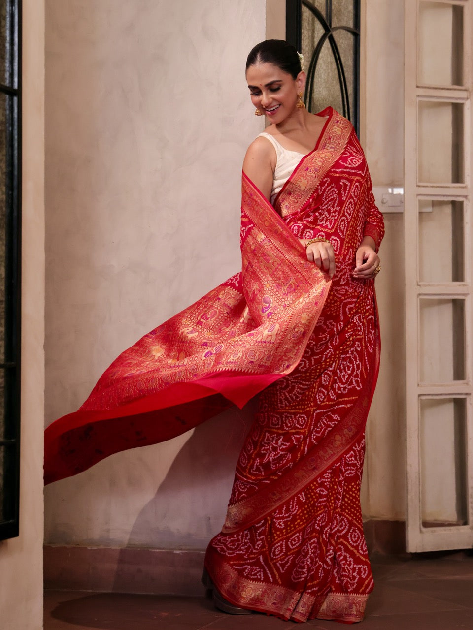exquisite-red-banarasi-georgette-bandhani-saree