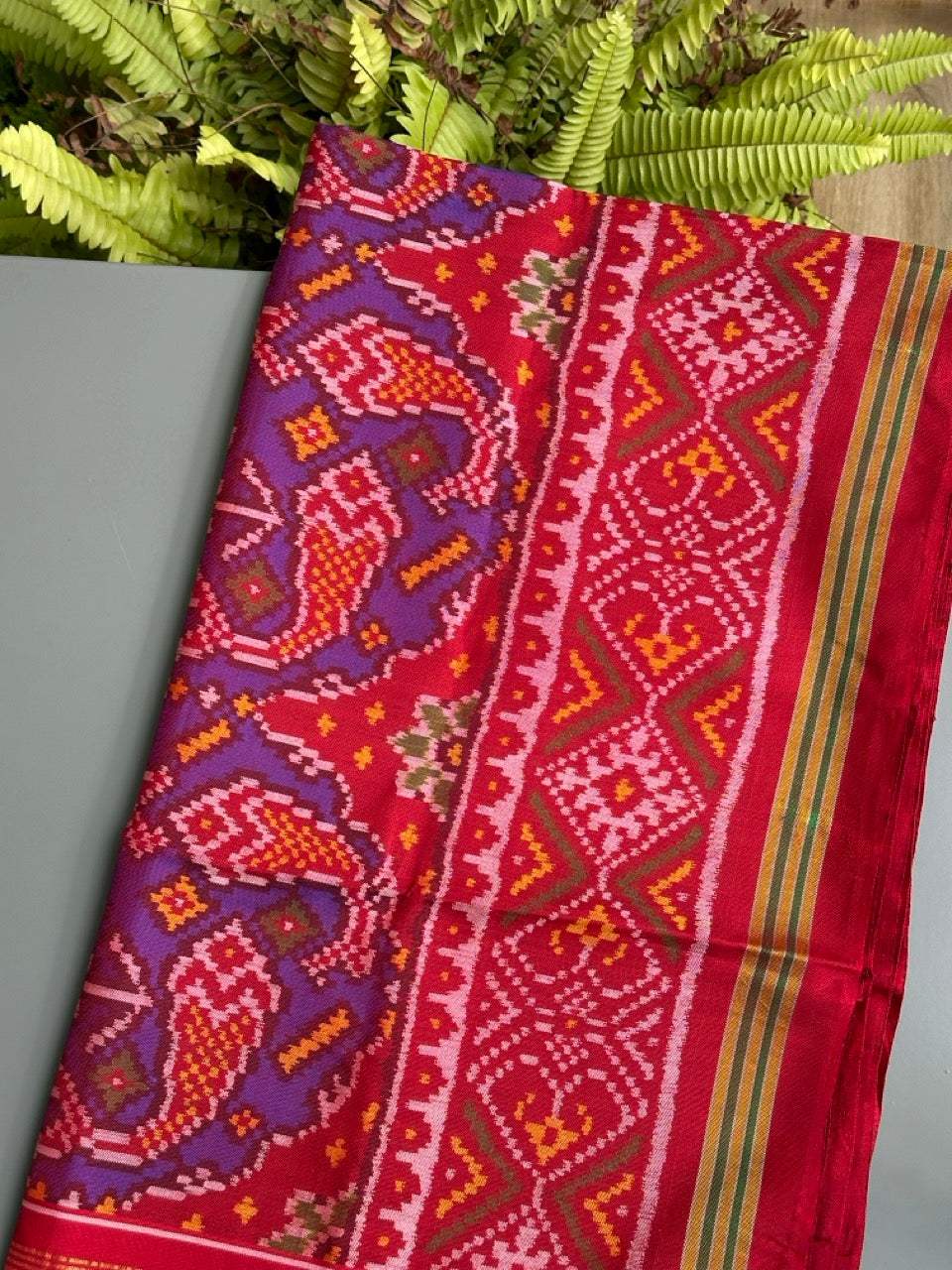 Handloom Purple and Red Mulberry Silk Ikat Patola Dupatta with Fish Chhabdi Theme