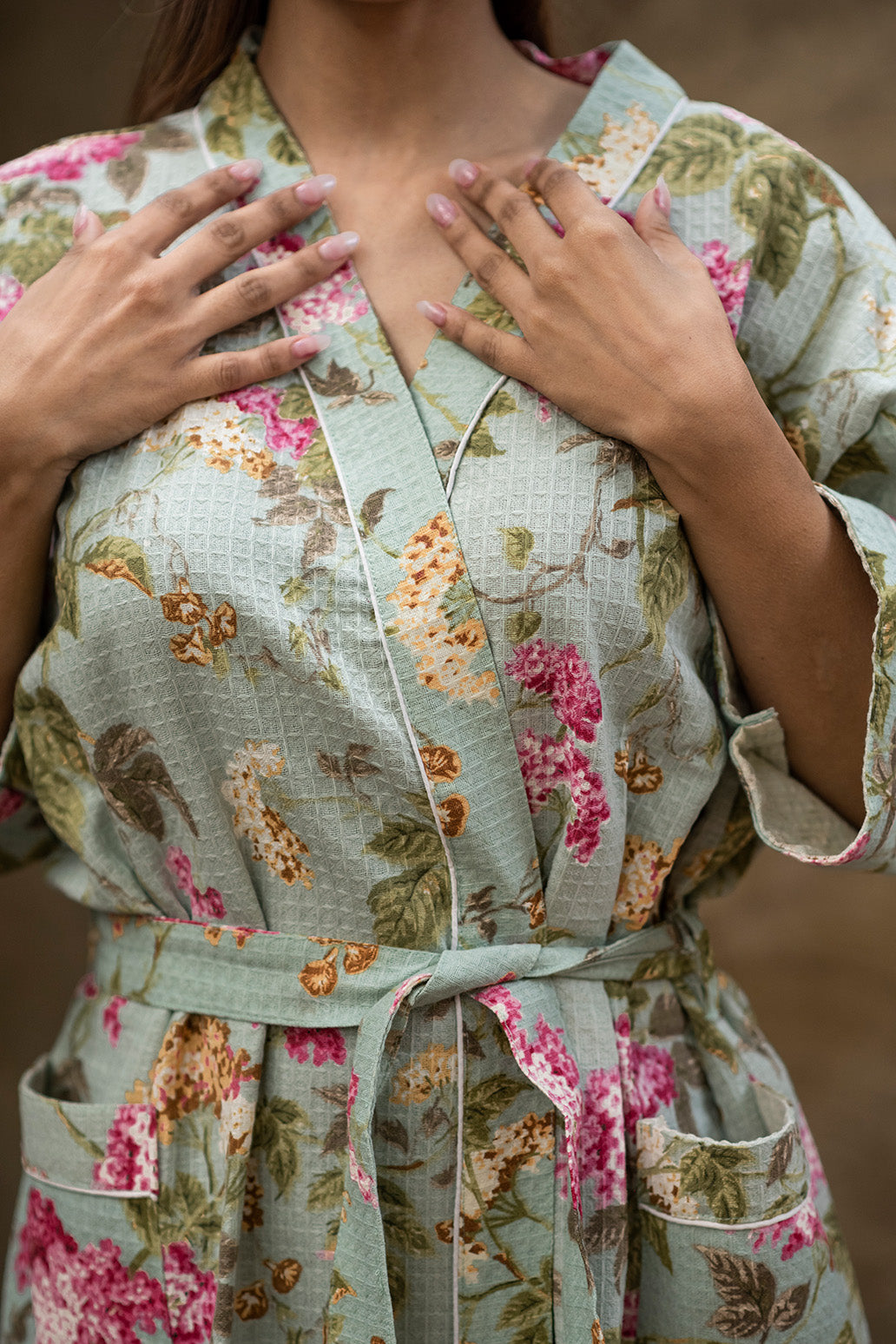 floral-earthy-green-cotton-waffle-bathrobe-zoom-in-view