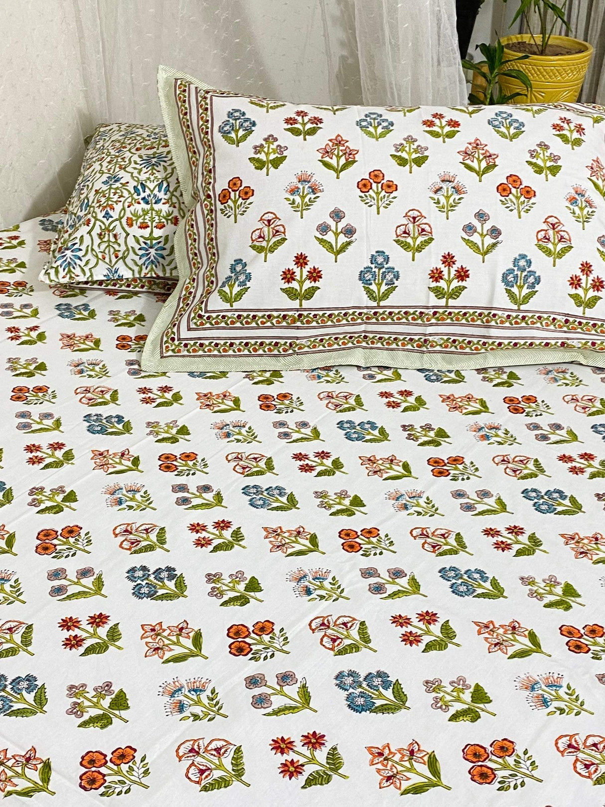 floral-green-double-cotton-bedsheet-side-view