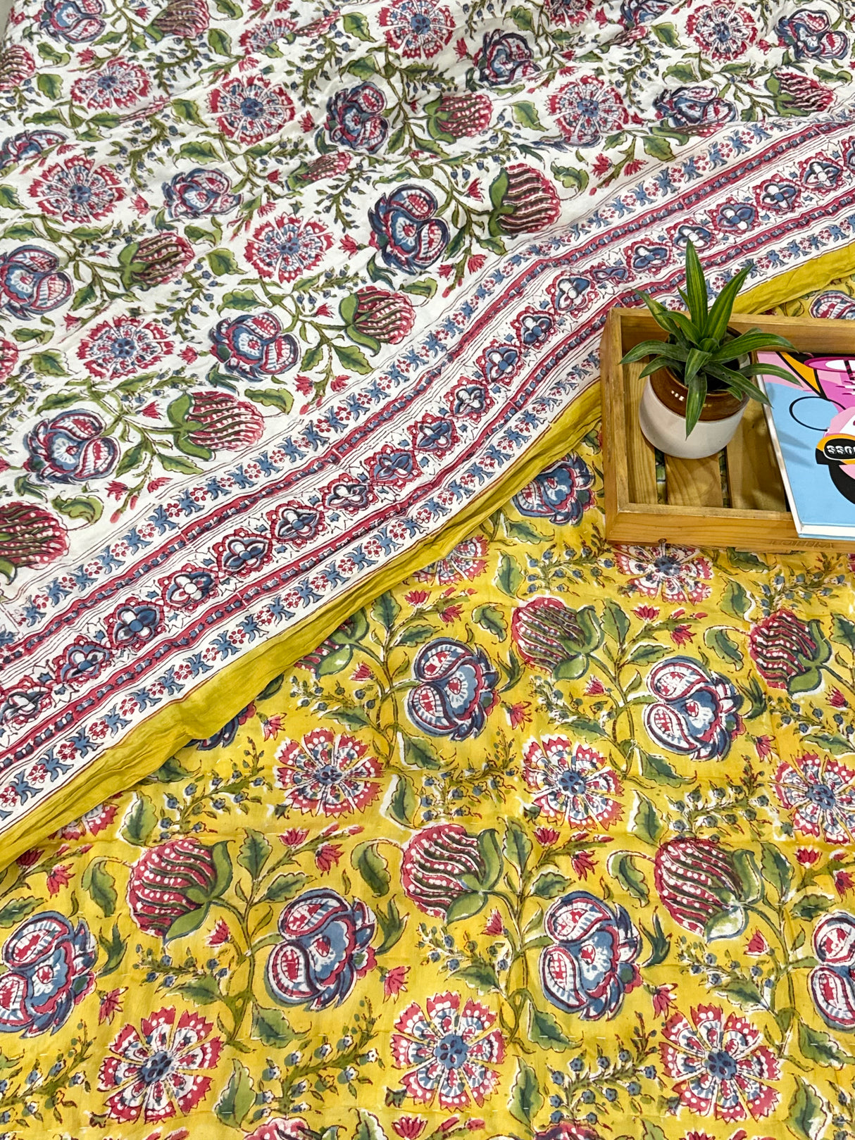 floral-handblock-printed-mulmul-king-size-quilt