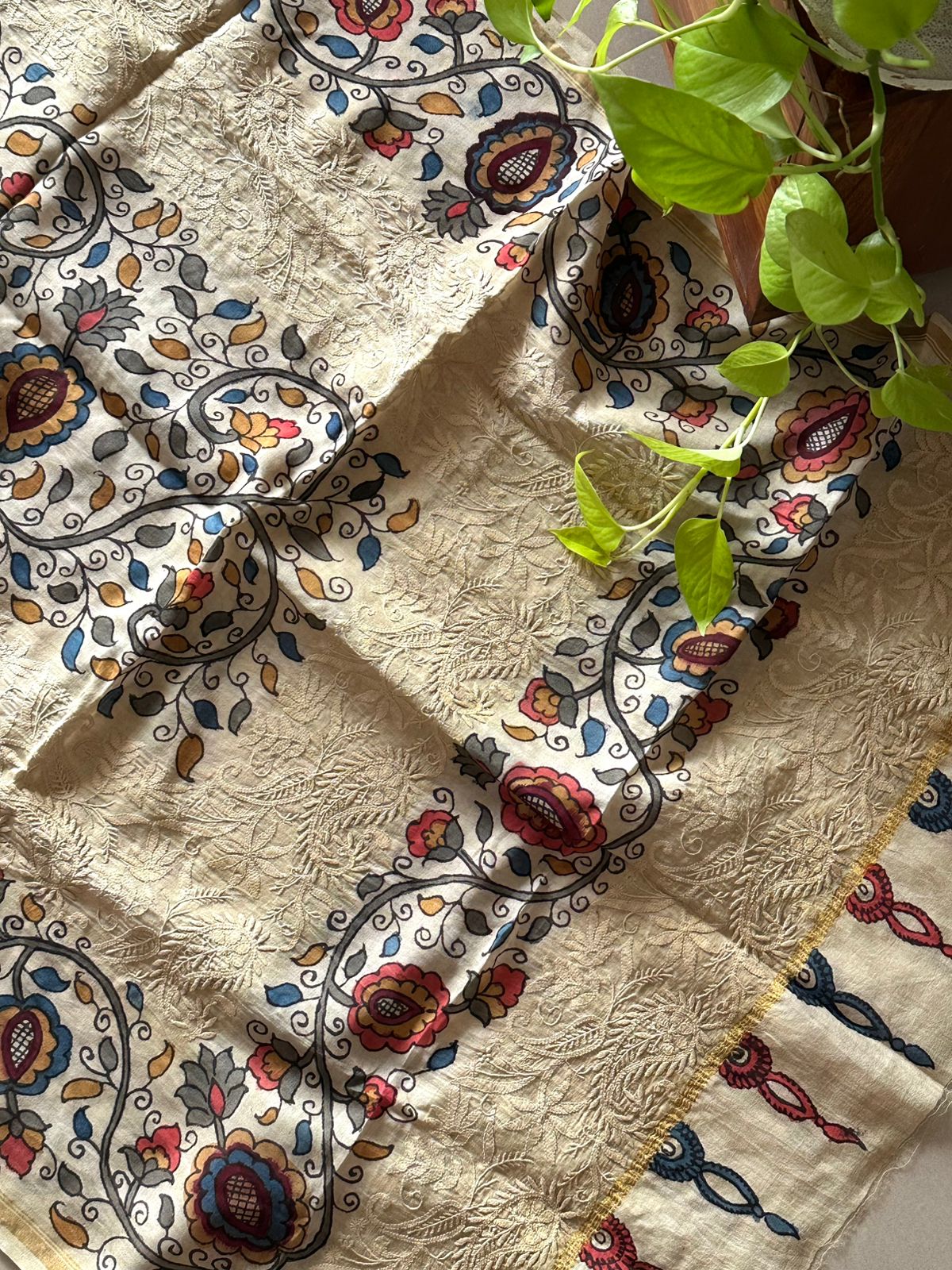 floral-kalamkari-chanderi-cotton-silk-dupatta-with-lucknow-chikankari