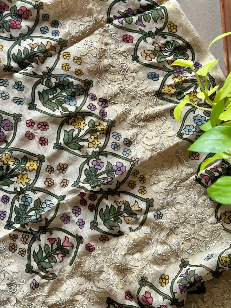 floral-kalamkari-chanderi-cotton-silk-dupatta-with-lucknow-embroidery