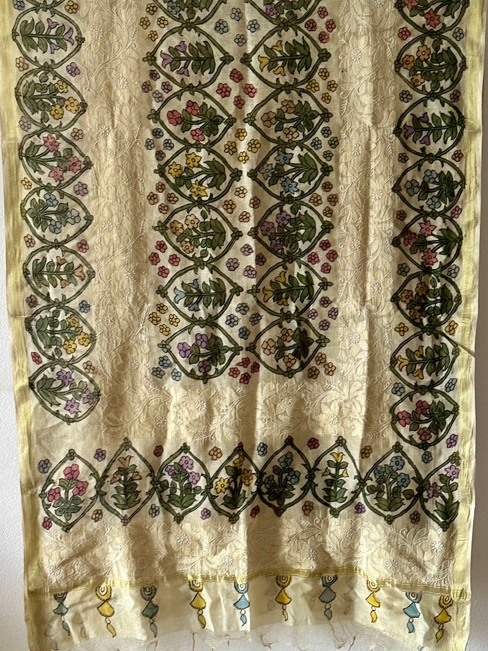 floral-kalamkari-chanderi-cotton-silk-dupatta-with-lucknow-embroidery