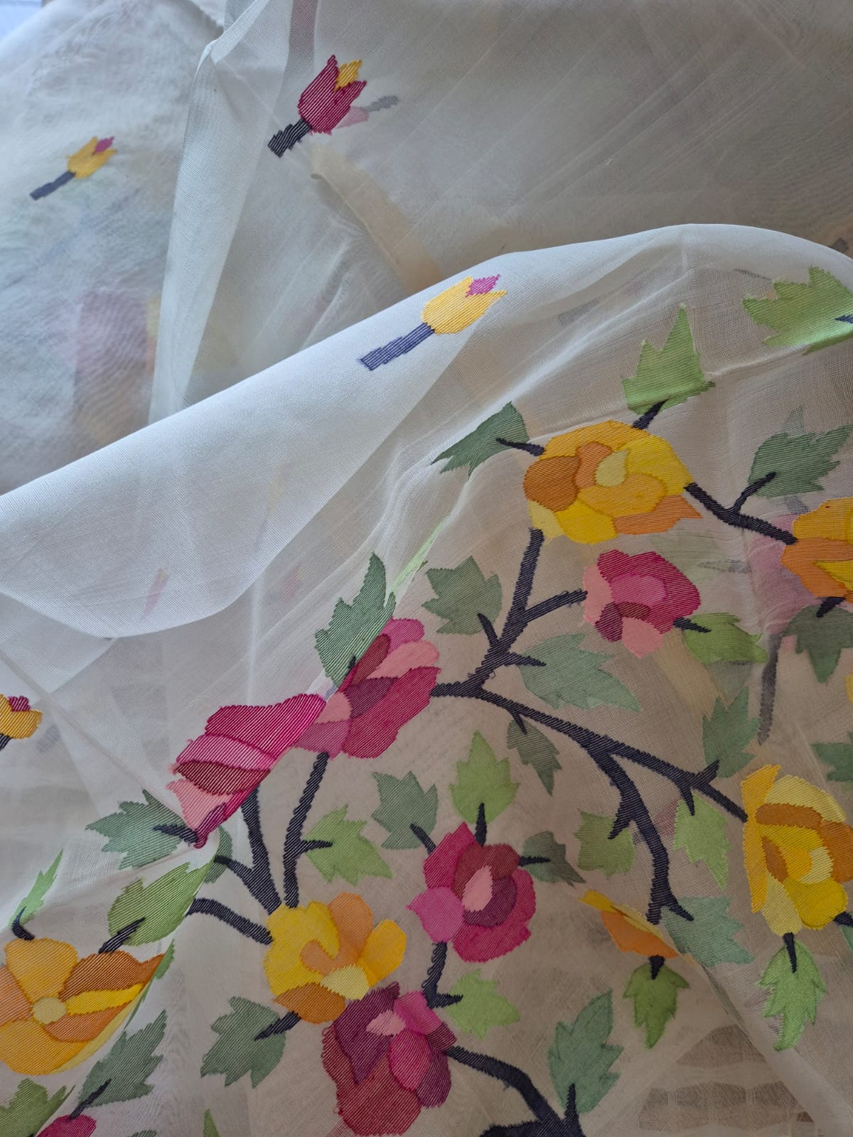 floral-theme-handloom-off-white-muslin-silk-jamdani-dupatta