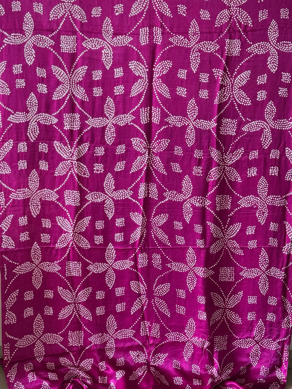 floral-theme-orchid-purple-pure-gajji-silk-bandhani-saree