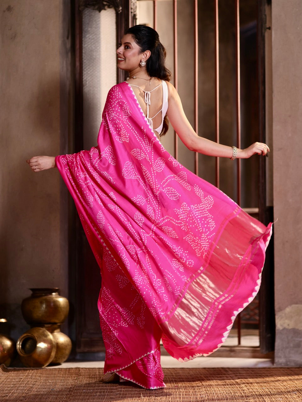 floral-theme-pink-pure-gajji-silk-bandhani-saree