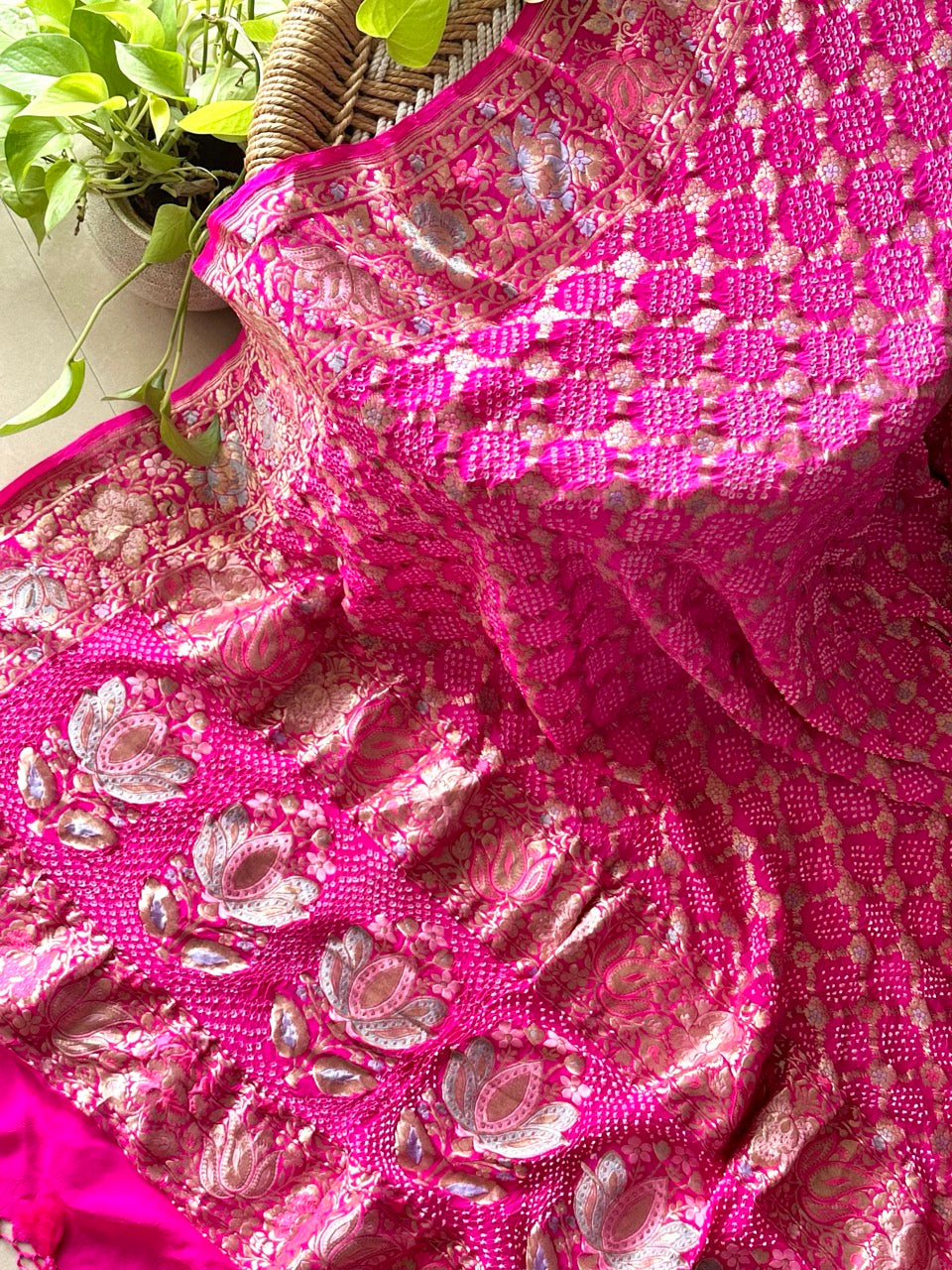 fuchsia-bloom-pure-banarsi-georgette-meenakari-bandhani-dupatta