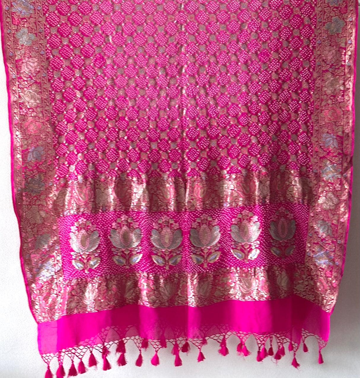 fuchsia-bloom-pure-banarsi-georgette-meenakari-bandhani-dupatta