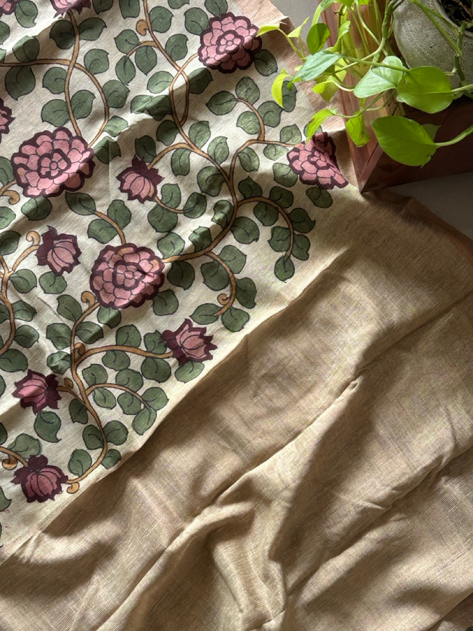 garden-of-grace-handloom-matka-silk-floral-kalamkari-saree