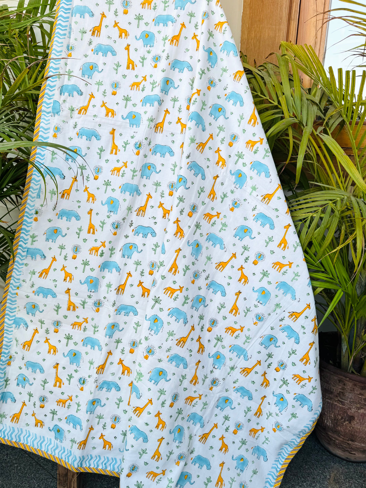gifting-cuddle-up-handblock-printed-layered-kids-blanket