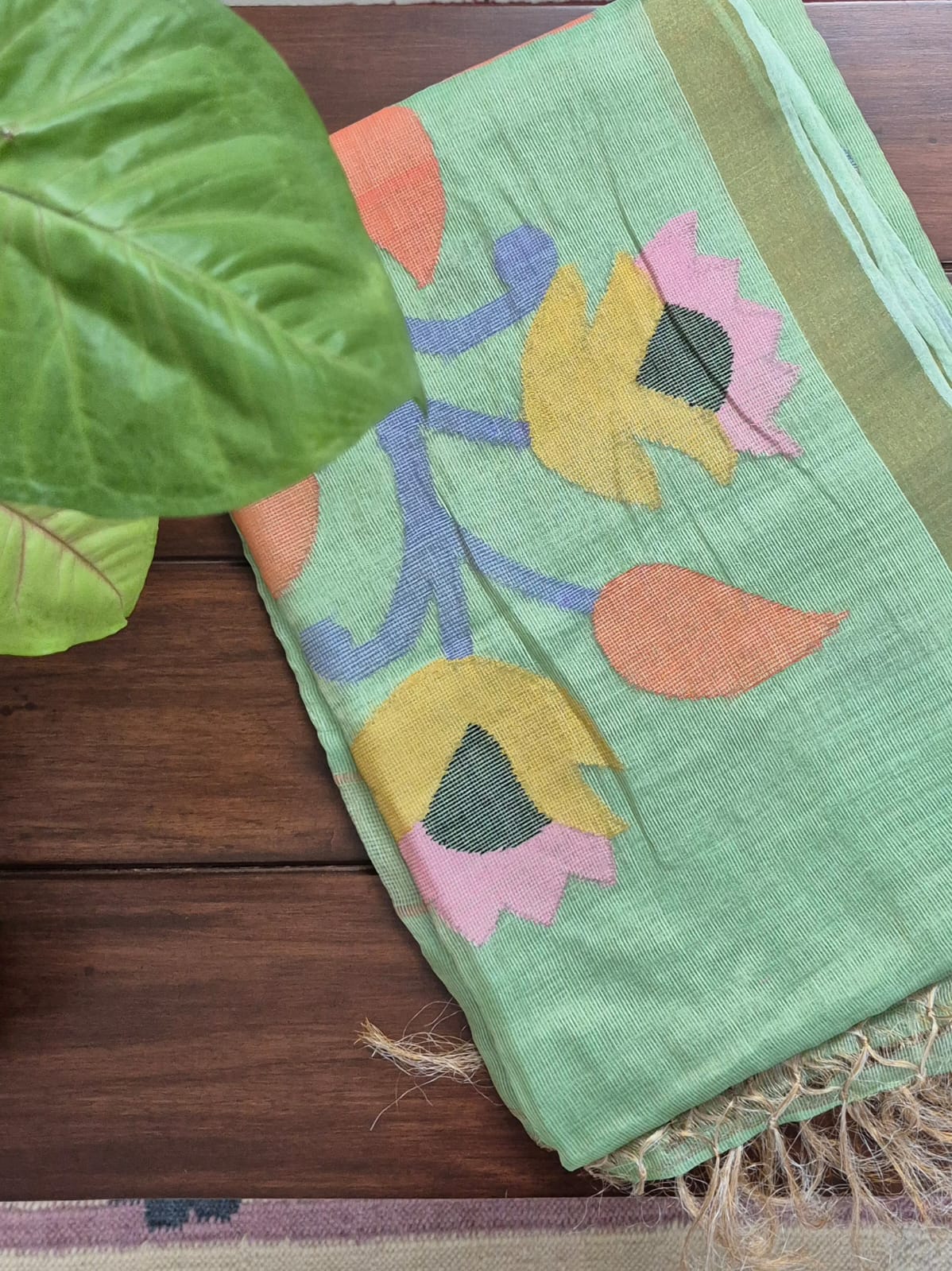 green-base-with-pink-stems-handloom-tissue-silk-saree-with-jamdani-weaving