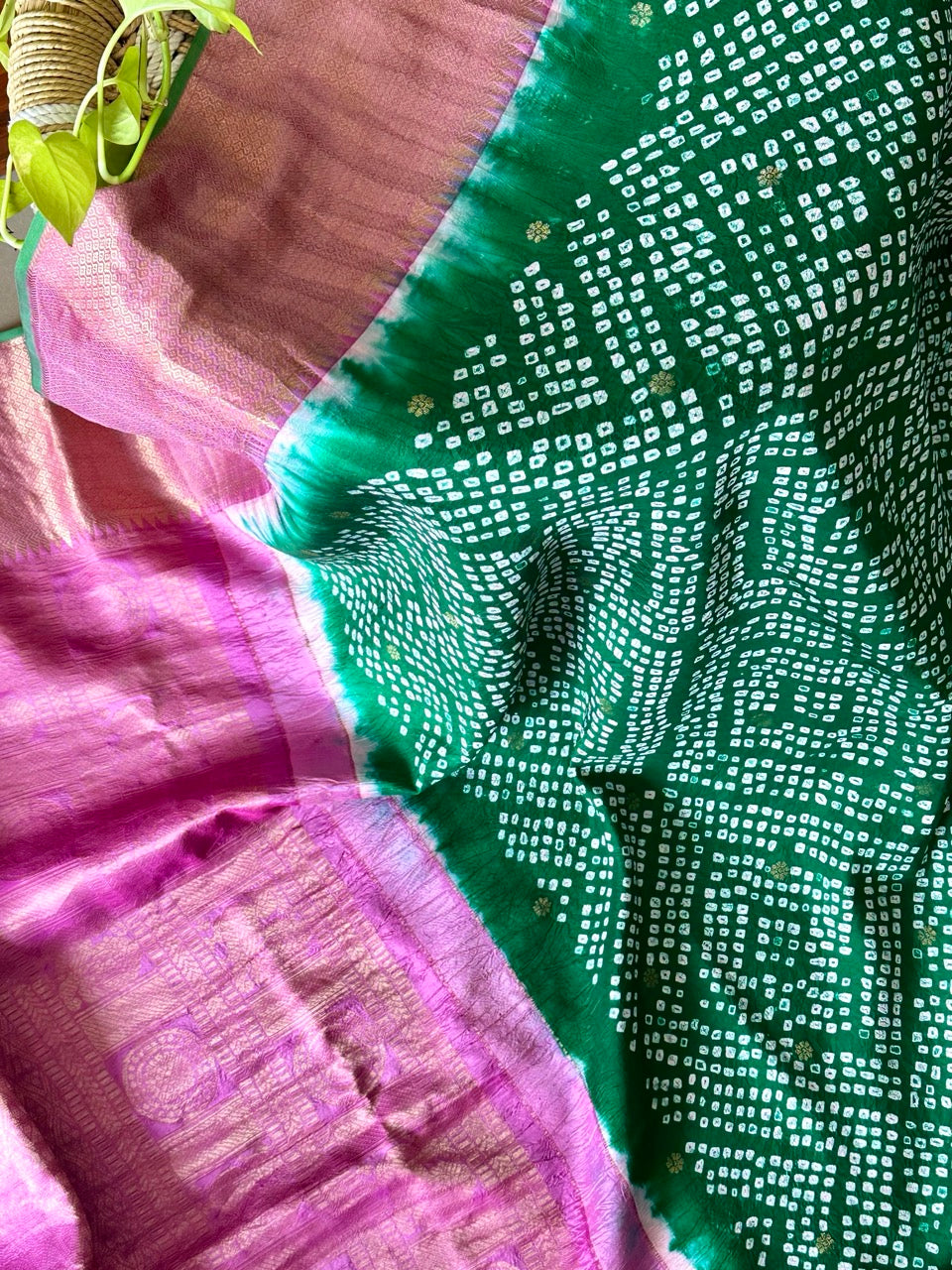 green-kanjivaram-silk-bandhani-saree
