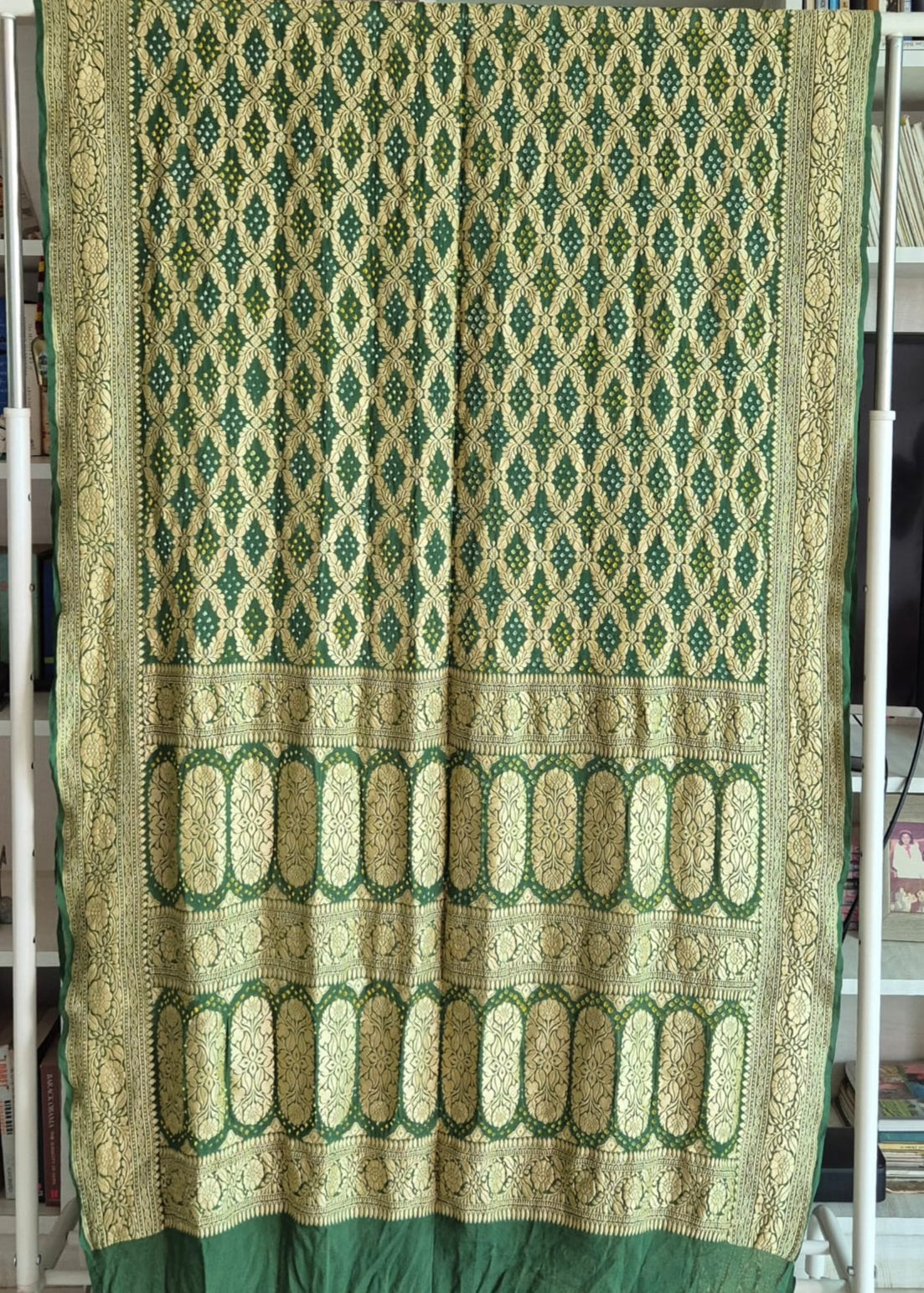 Green Pure Banarasi Georgette Bandhani Saree