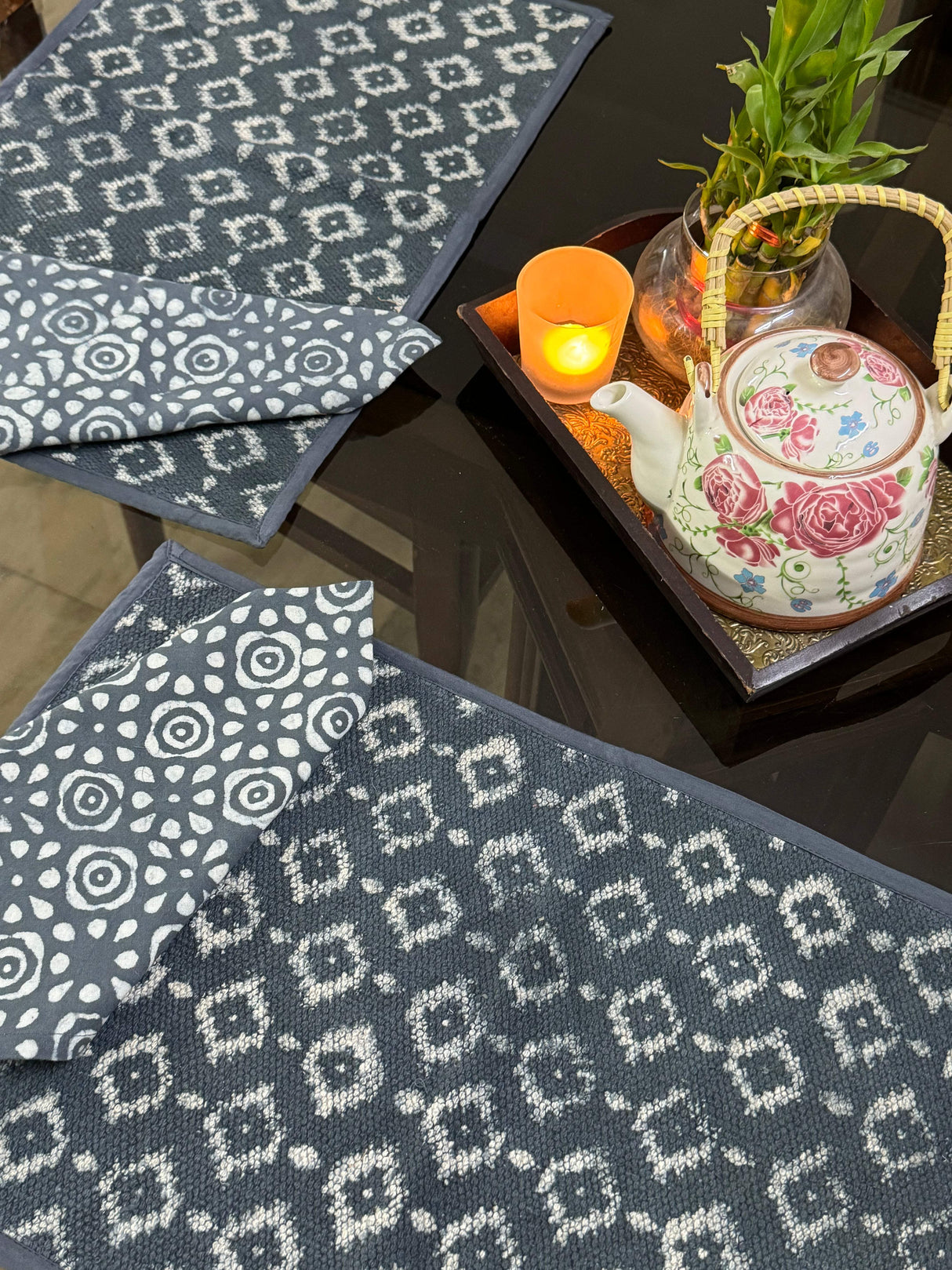 grey-kilim-table-mat-napkin-6-seater-full-view