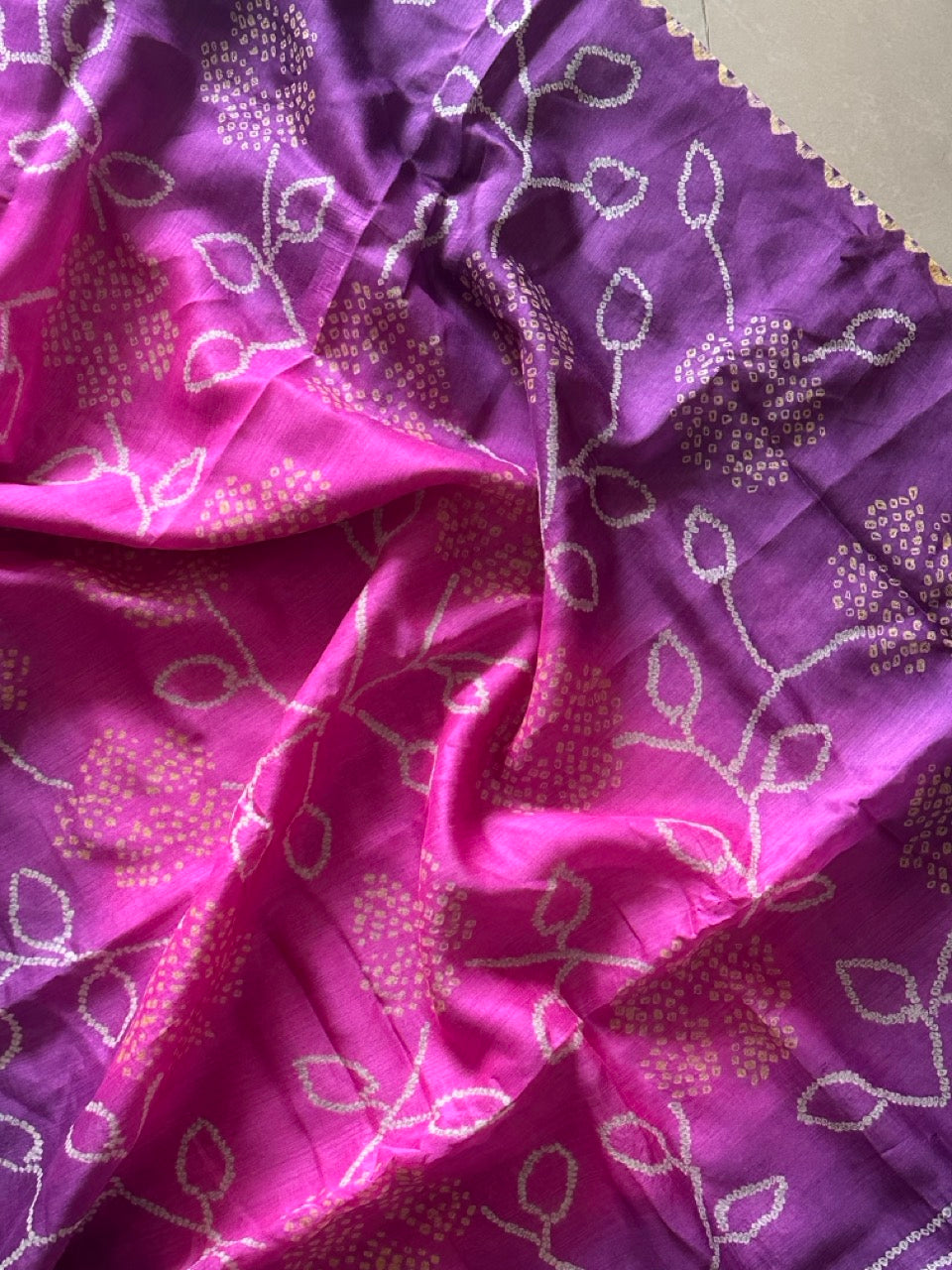 gulab-leher-dual-shade-munga-silk-bandhani-saree