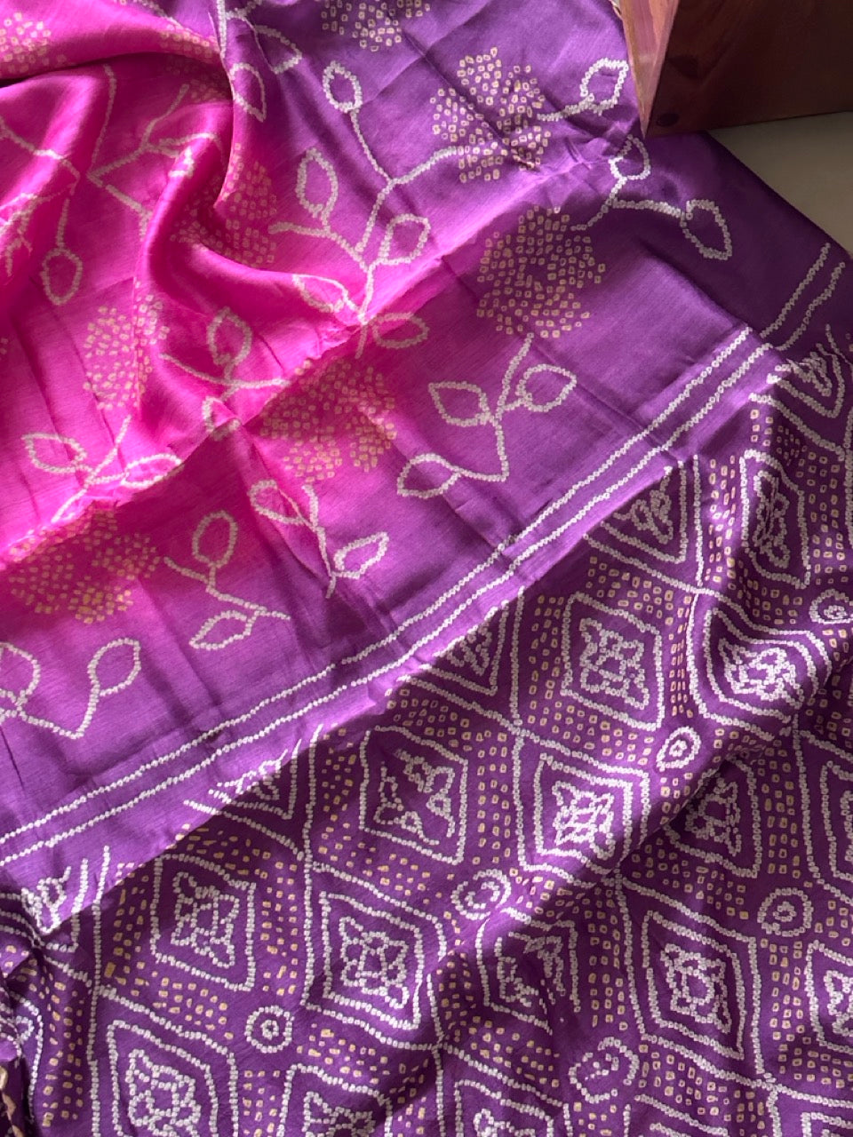 gulab-leher-dual-shade-munga-silk-bandhani-saree