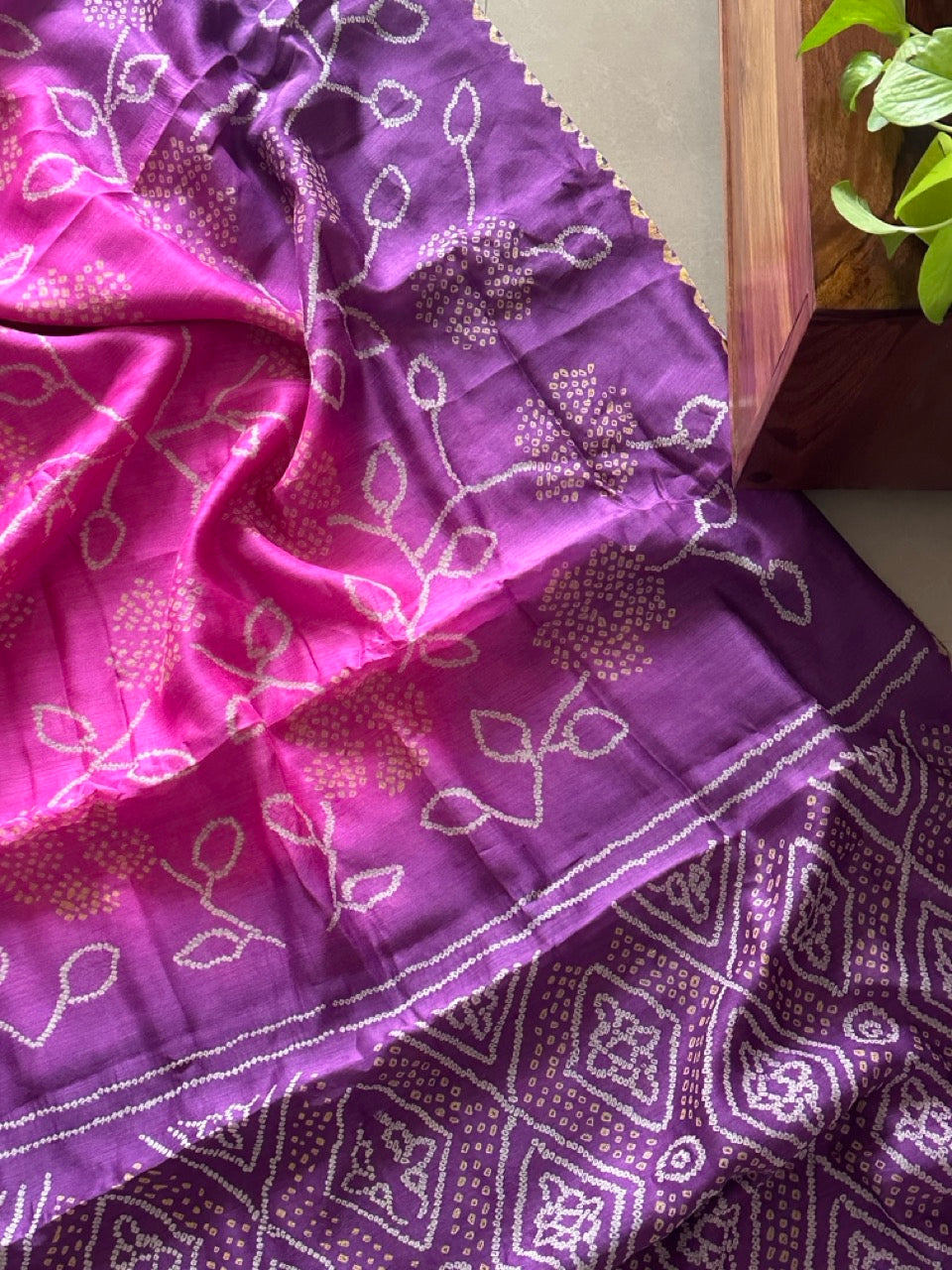 gulab-leher-dual-shade-munga-silk-bandhani-saree