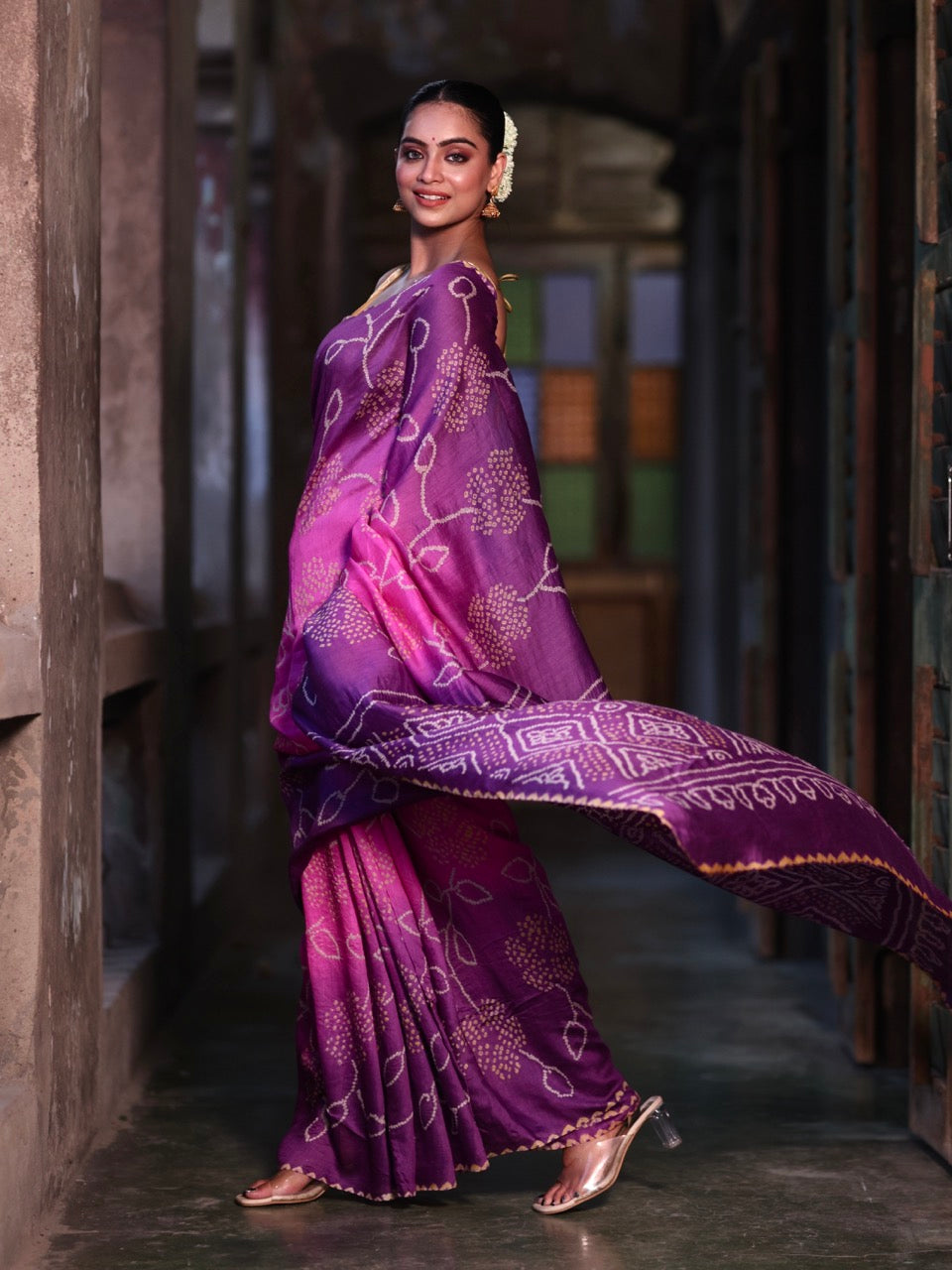 gulab-leher-dual-shade-munga-silk-bandhani-saree