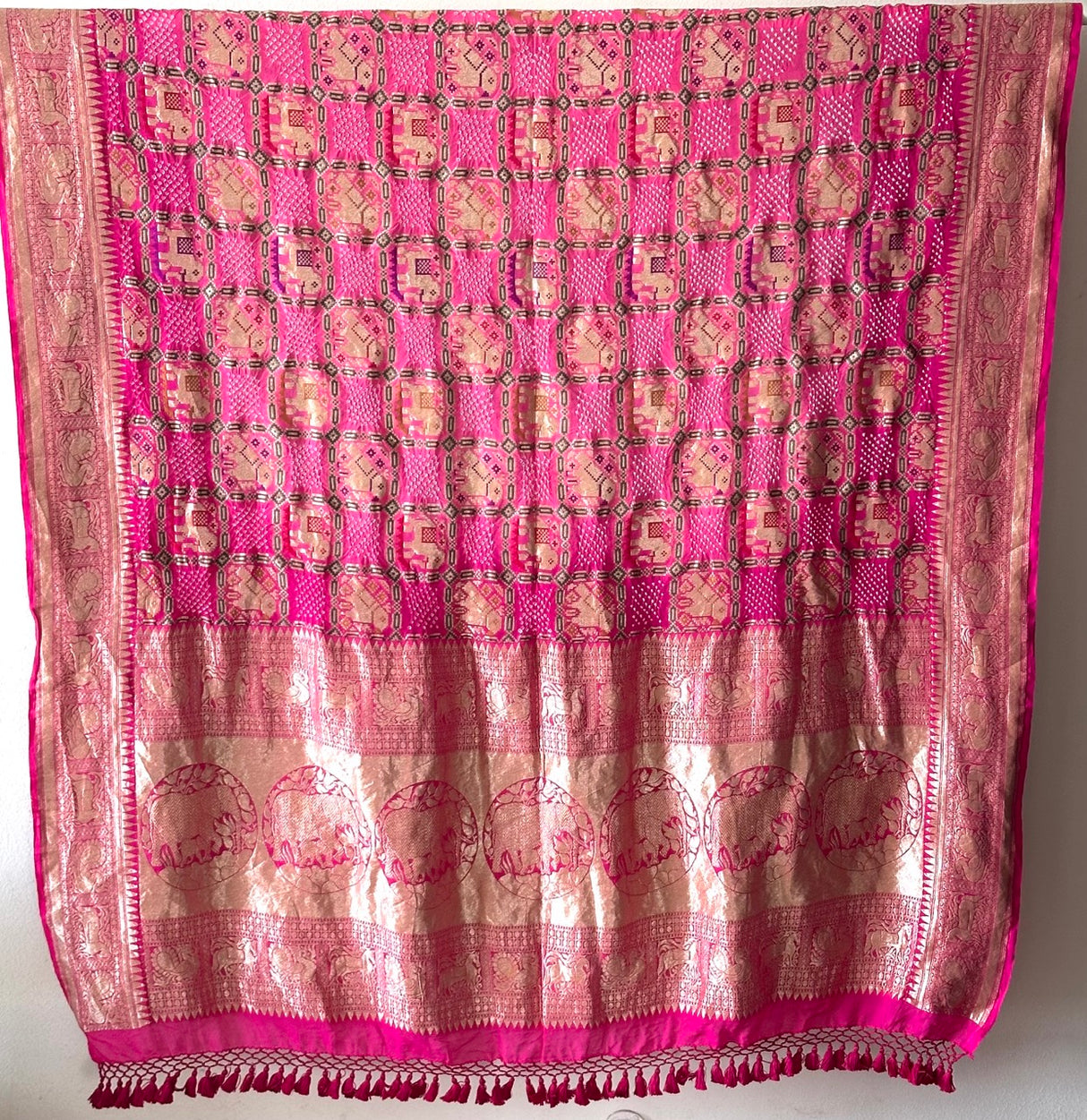 Gulabi Jharna Pure Banarasi Georgette Meenakari Bandhani Dupatta