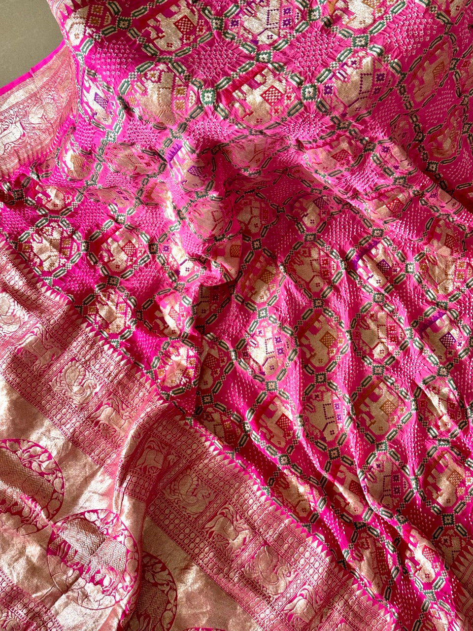 Gulabi Jharna Pure Banarasi Georgette Meenakari Bandhani Dupatta