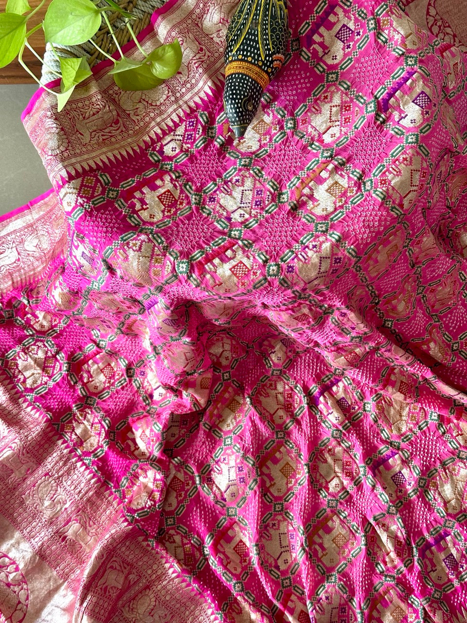 Gulabi Jharna Pure Banarasi Georgette Meenakari Bandhani Dupatta