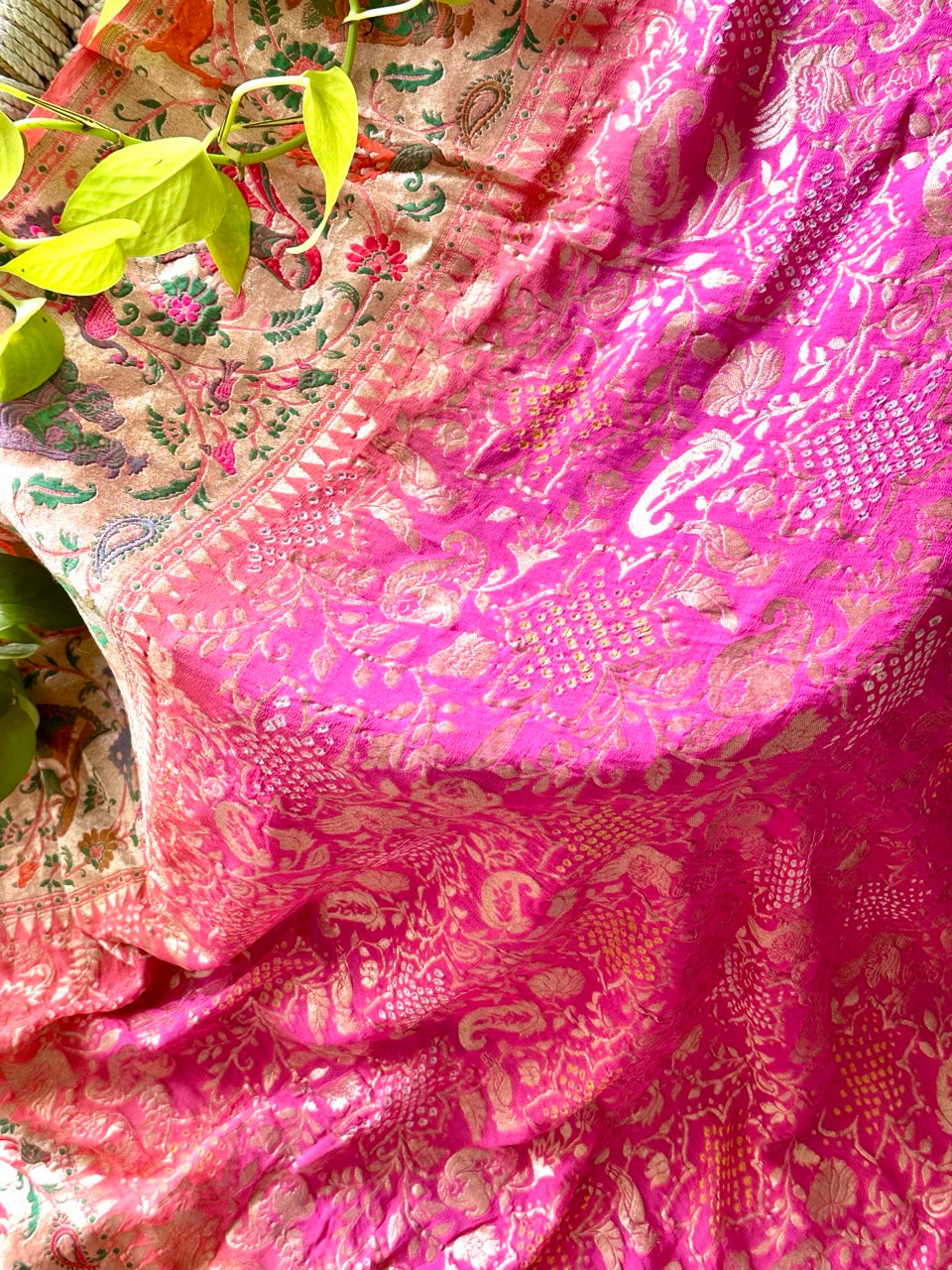 gulabi-rangrez-pure-banarasi-georgette-meenakari-bandhani-dupatta