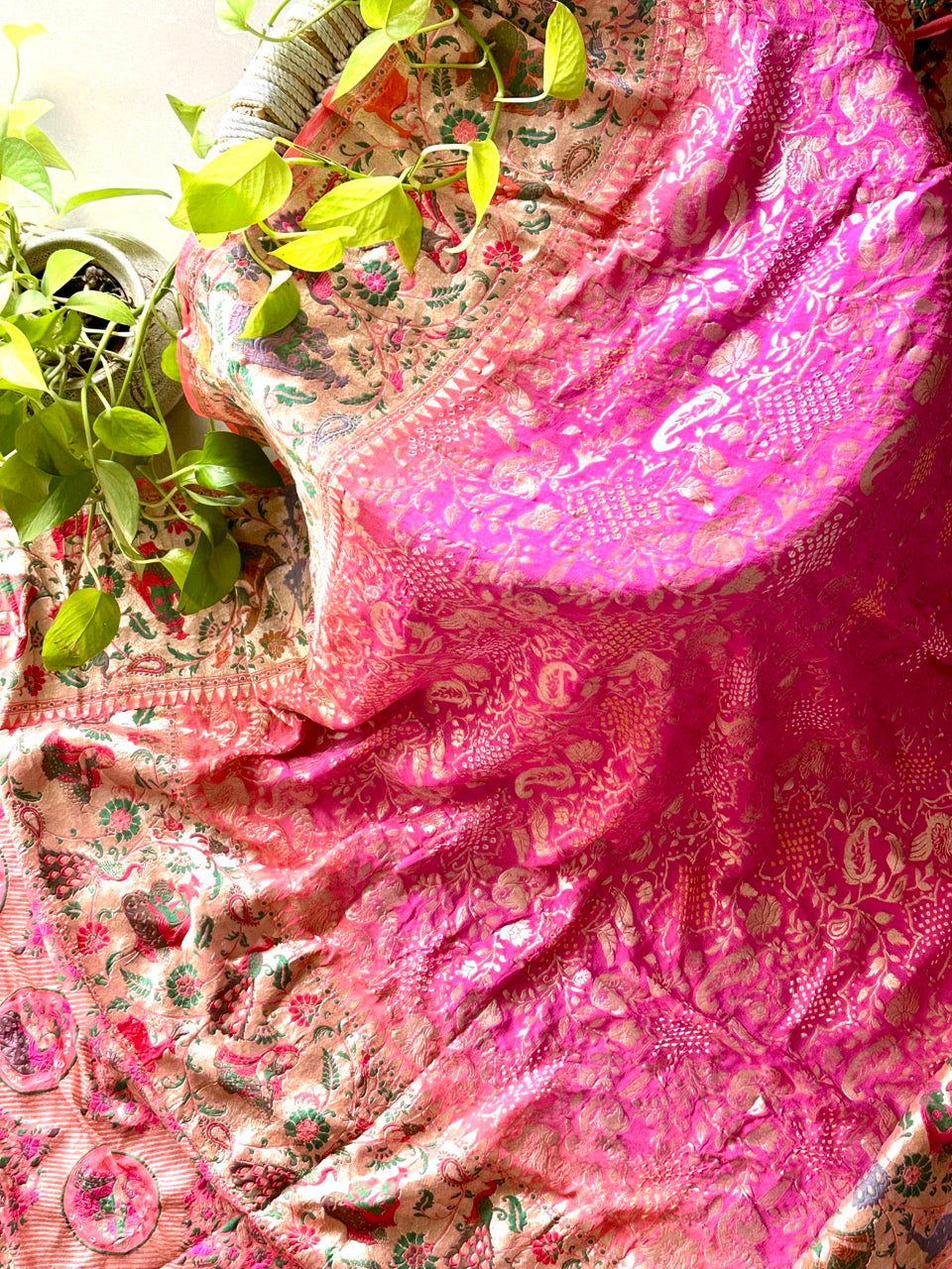 gulabi-rangrez-pure-banarasi-georgette-meenakari-bandhani-dupatta