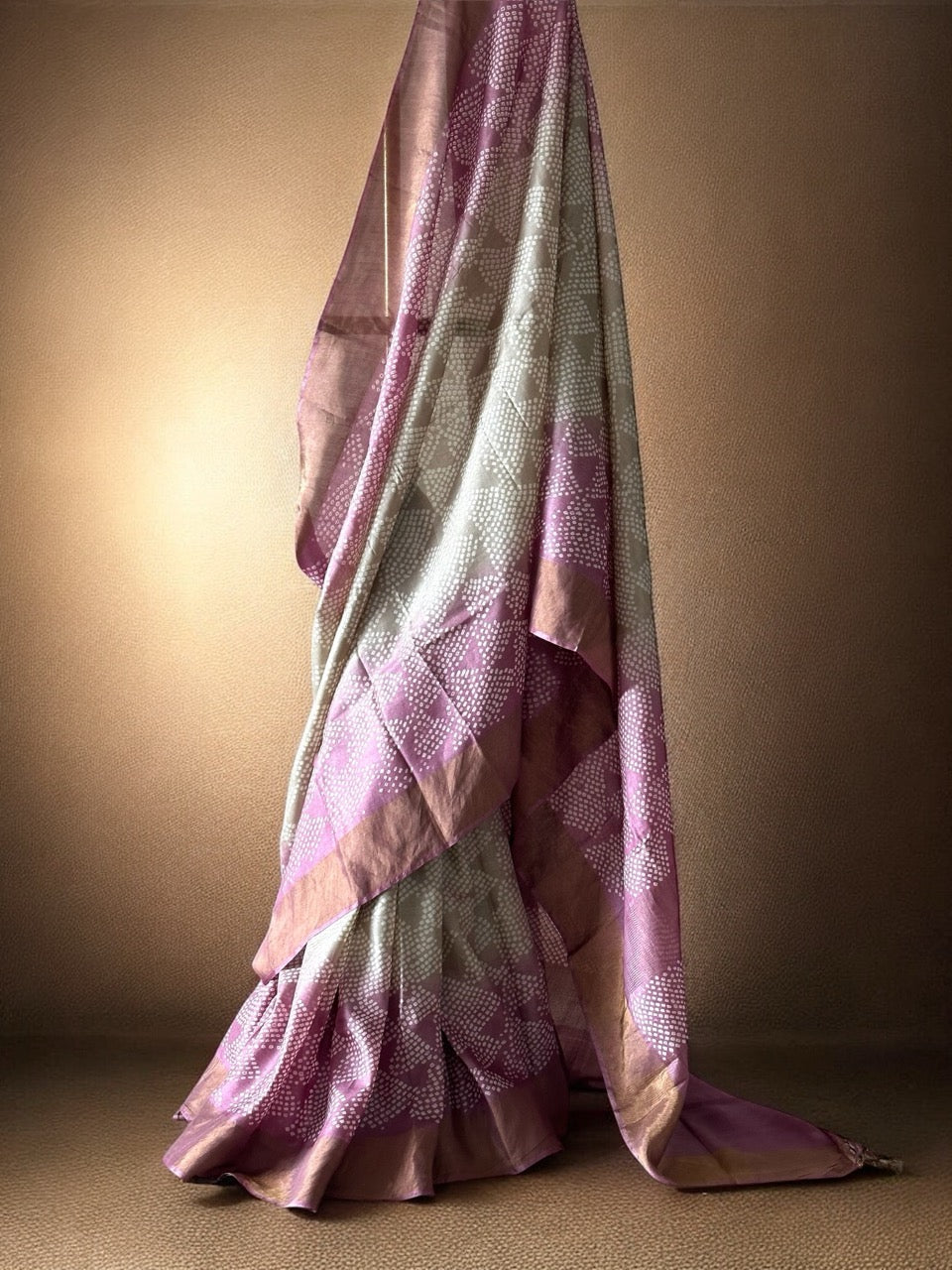 gulabi-zariya-munga-tussar-silk-bandhani-saree
