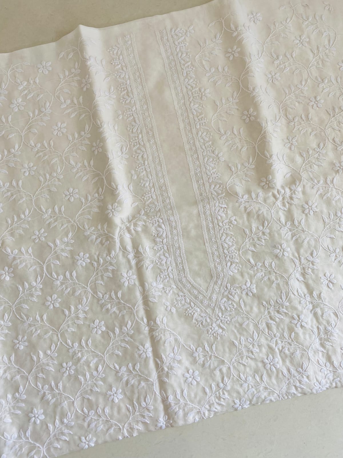 gulnaar-jaal-chikankari-mulchanderi-men-kurta-fabric