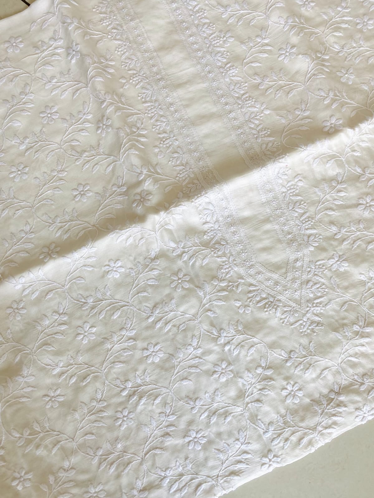 gulnaar-jaal-chikankari-mulchanderi-men-kurta-fabric