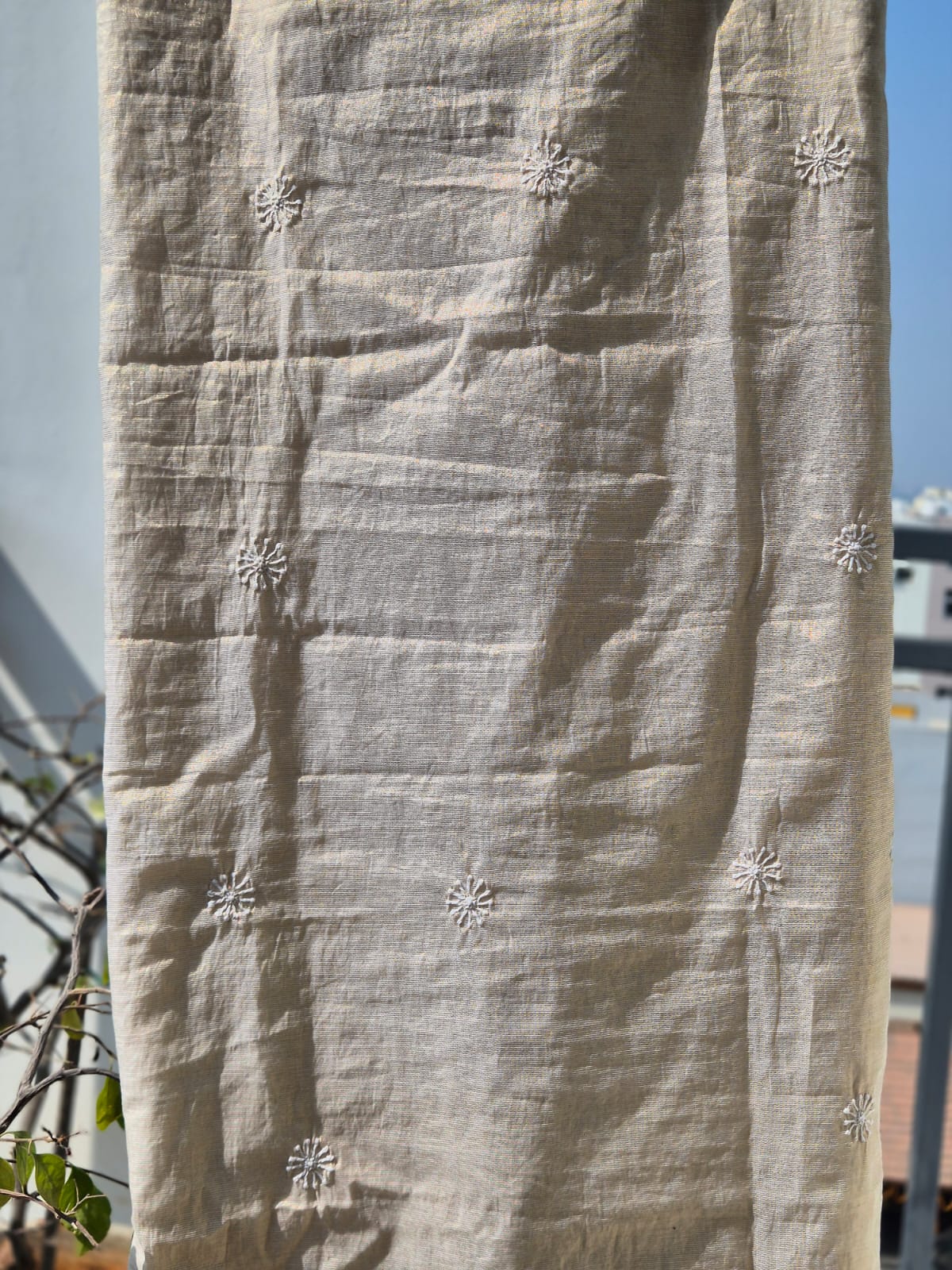 gulposh-lucknow-chikankari-tissue-mens-kurta-fabric