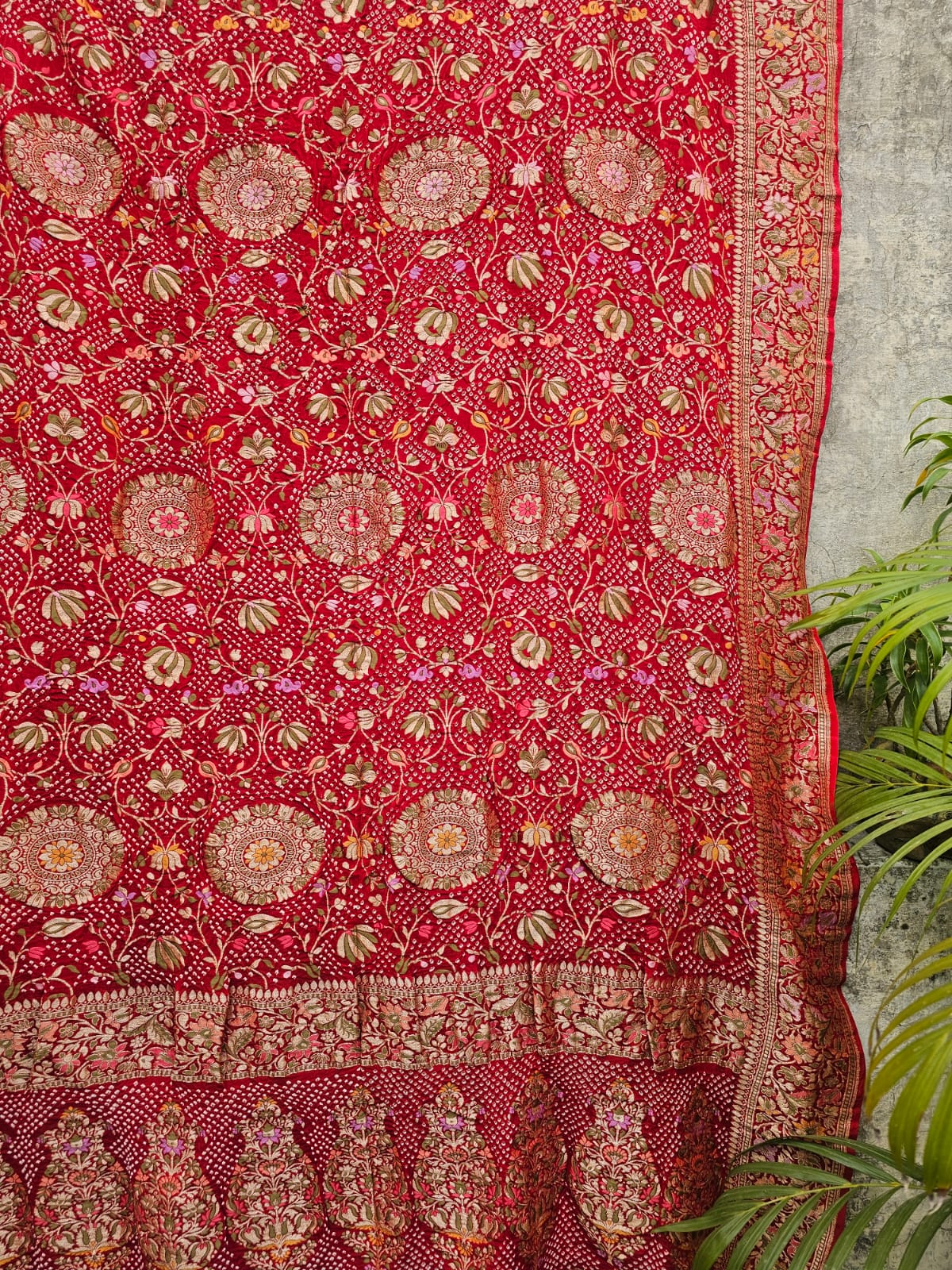 gulzaar-phoolkari-red-pure-georgette-meenakari-bandhani-dupatta