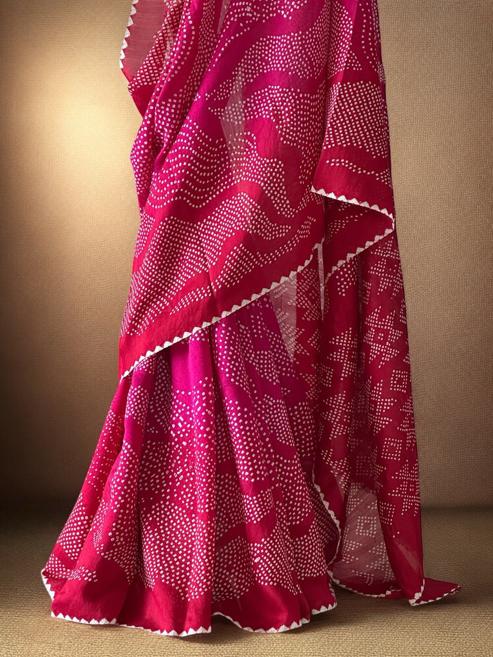 Gulzaar – Red and Pink Munga Silk Bandhani Saree