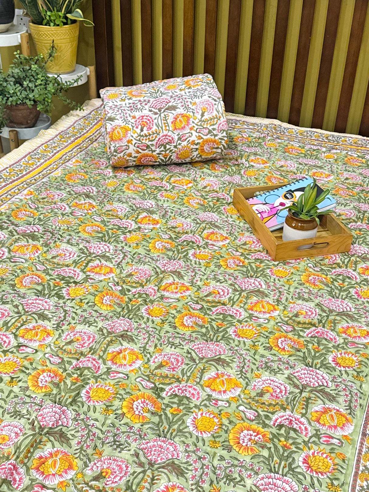 hand-block-printed-mulmul-soft-cotton-reversible-quilt