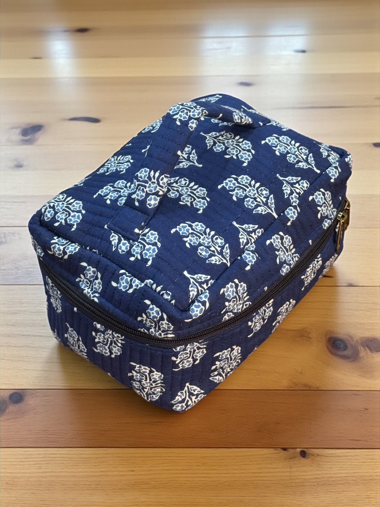 blockprint-cosmetic-pouch-handmade