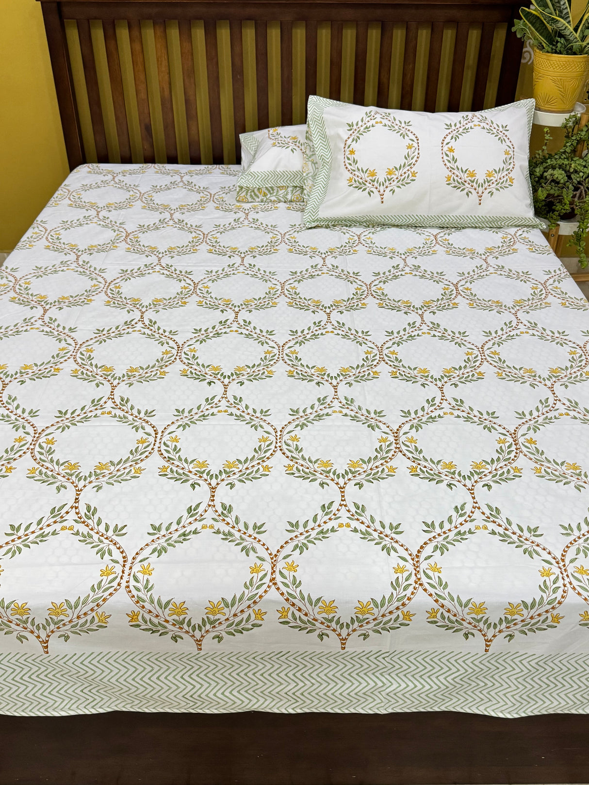 handblock-print-pure-cotton-bedsheet-earthen-flora