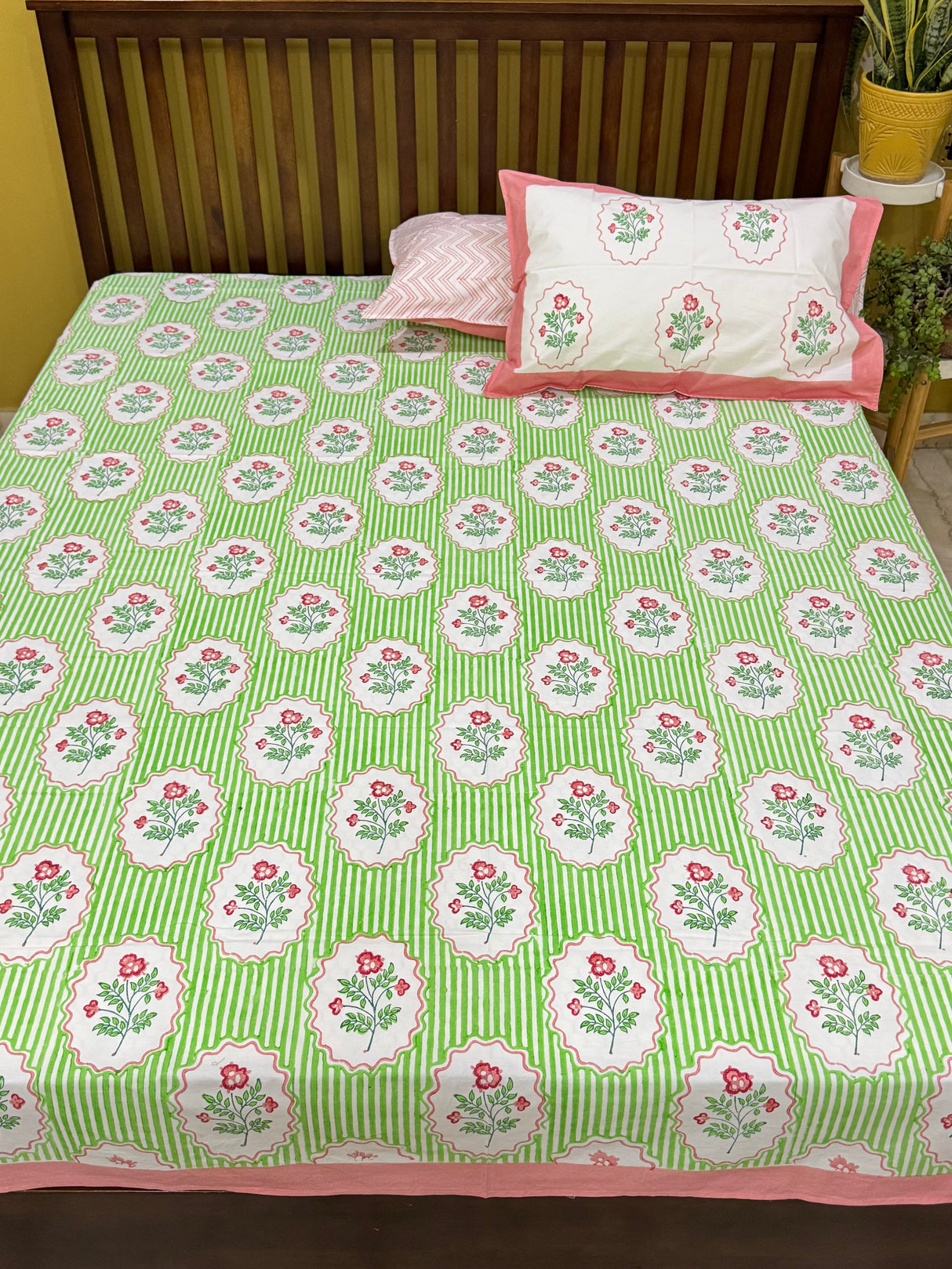 handblock-print-pure-cotton-bedsheet-fresh-flora
