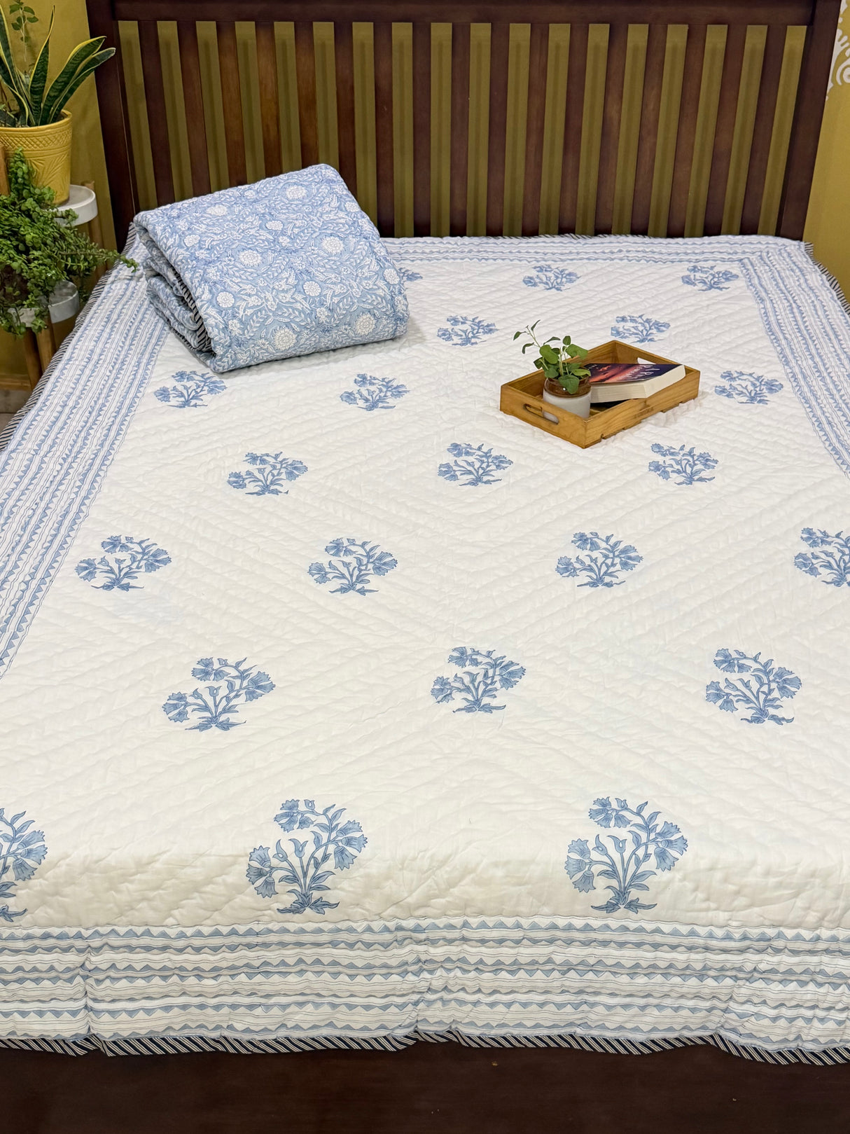 handcrafted-quilt-rajasthan-artisan-blue-motif