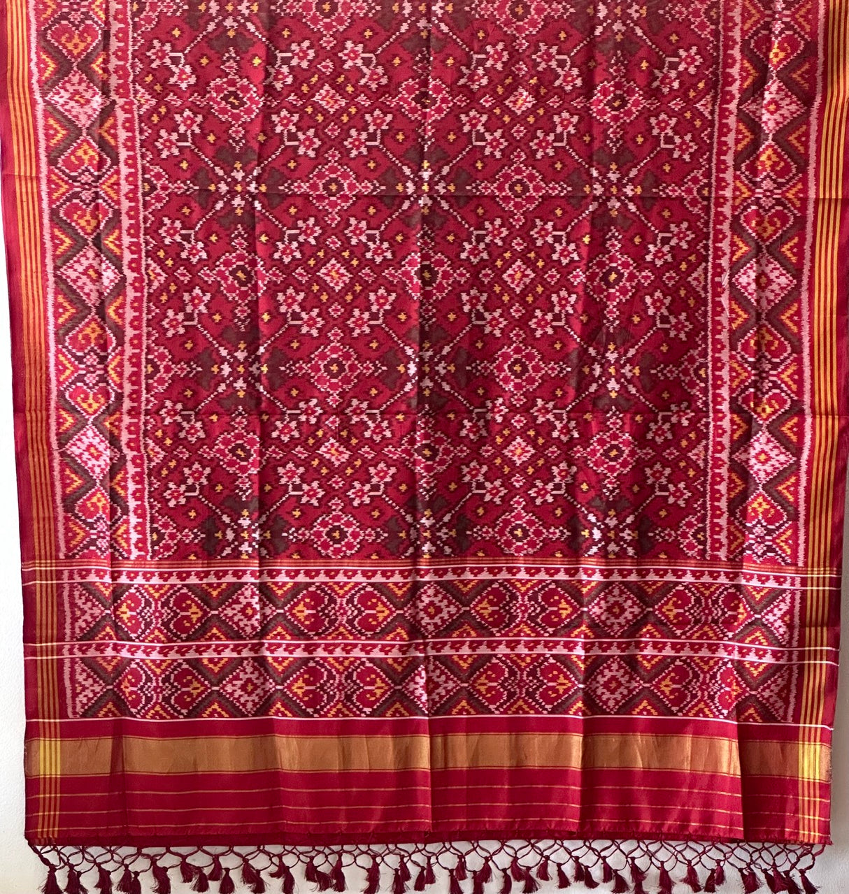 Dual Shade of Red Handloom Pure Silk Single Ikat/Patola Dupatta
