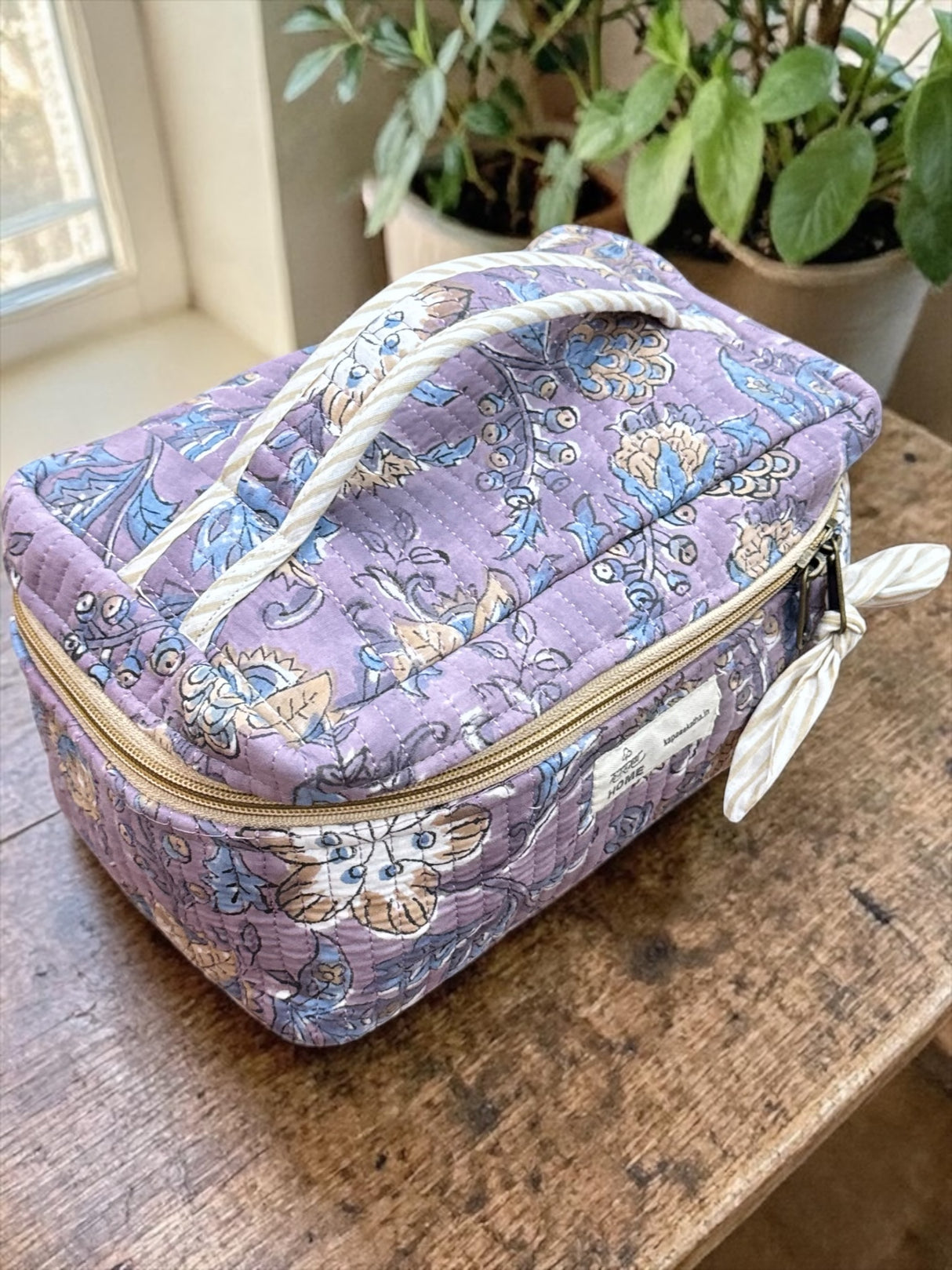 handmade-blue-jaipur-vanity-bag-versatile