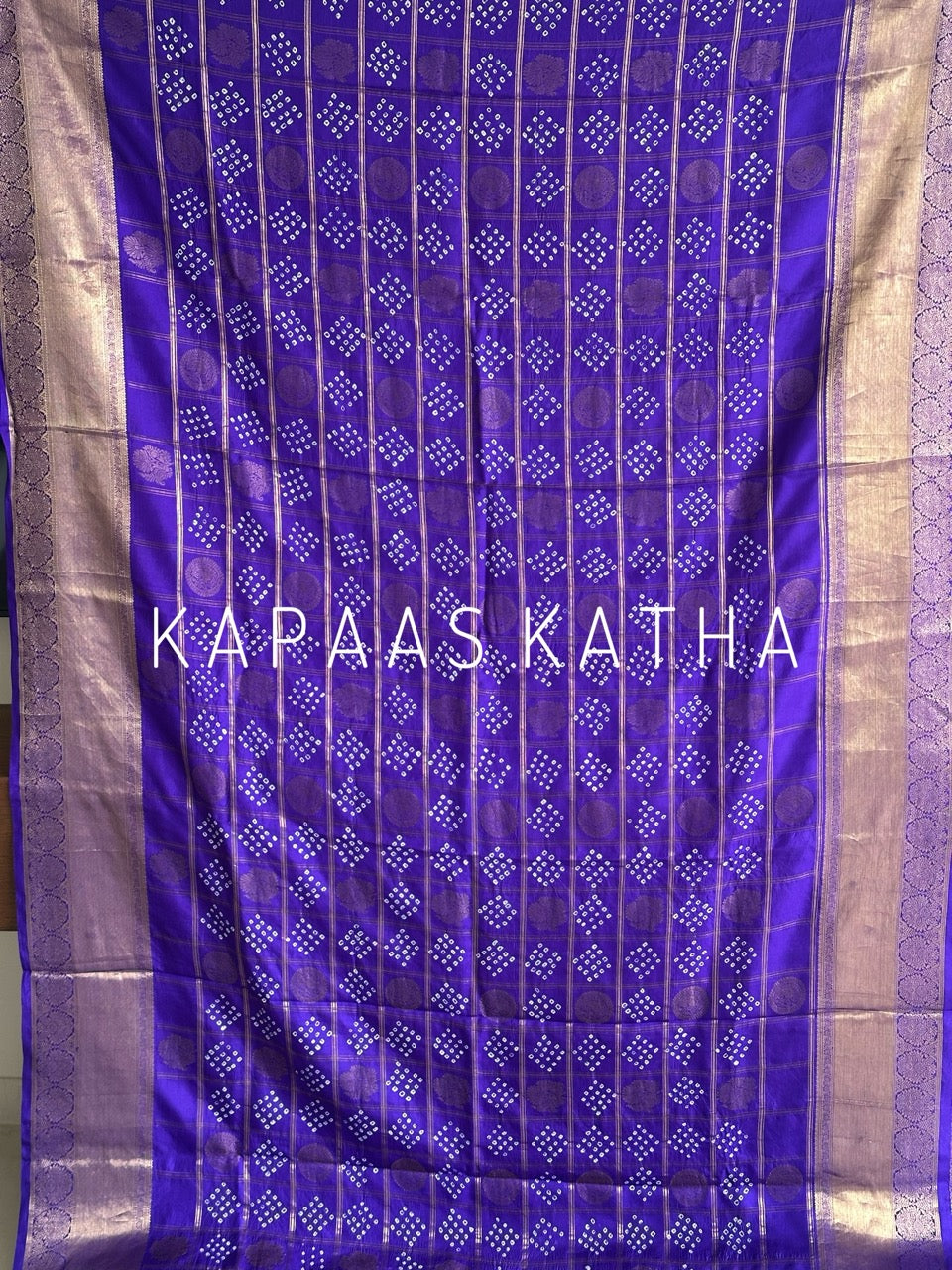 Vasundhara Silk Bandhani Saree, Pure Silk Violet Bandhani Saree, Gold Zari Checks Bandhej Saree, Kapaas Katha Designer Sarees, Authentic Bandhani Silk Saree Online