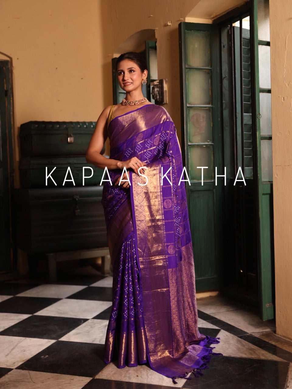 Vasundhara Silk Bandhani Saree, Pure Silk Violet Bandhani Saree, Gold Zari Checks Bandhej Saree, Kapaas Katha Designer Sarees, Authentic Bandhani Silk Saree Online