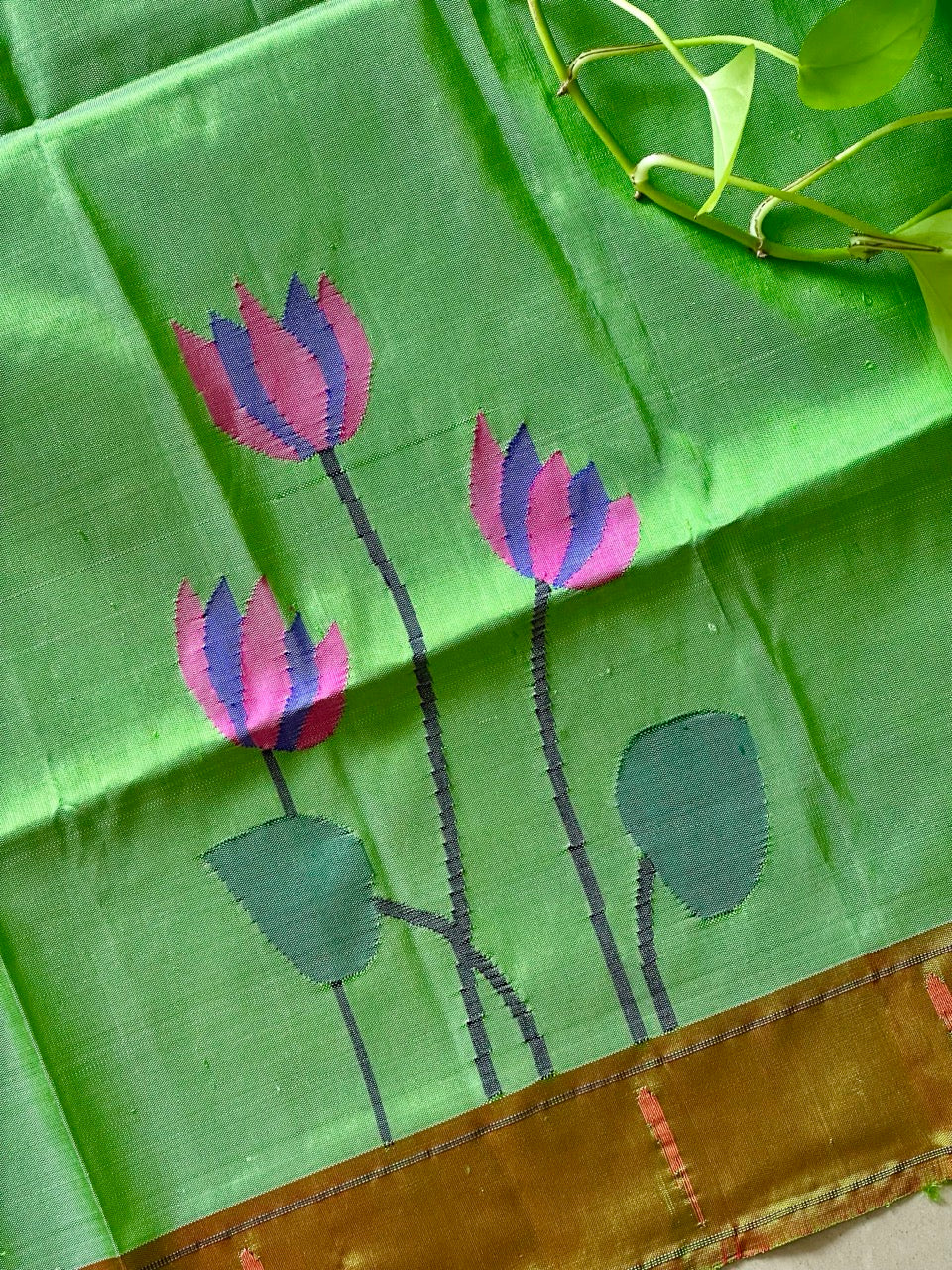 hariyali-pushprekha-handloom-silk-paithani-blouse-piece