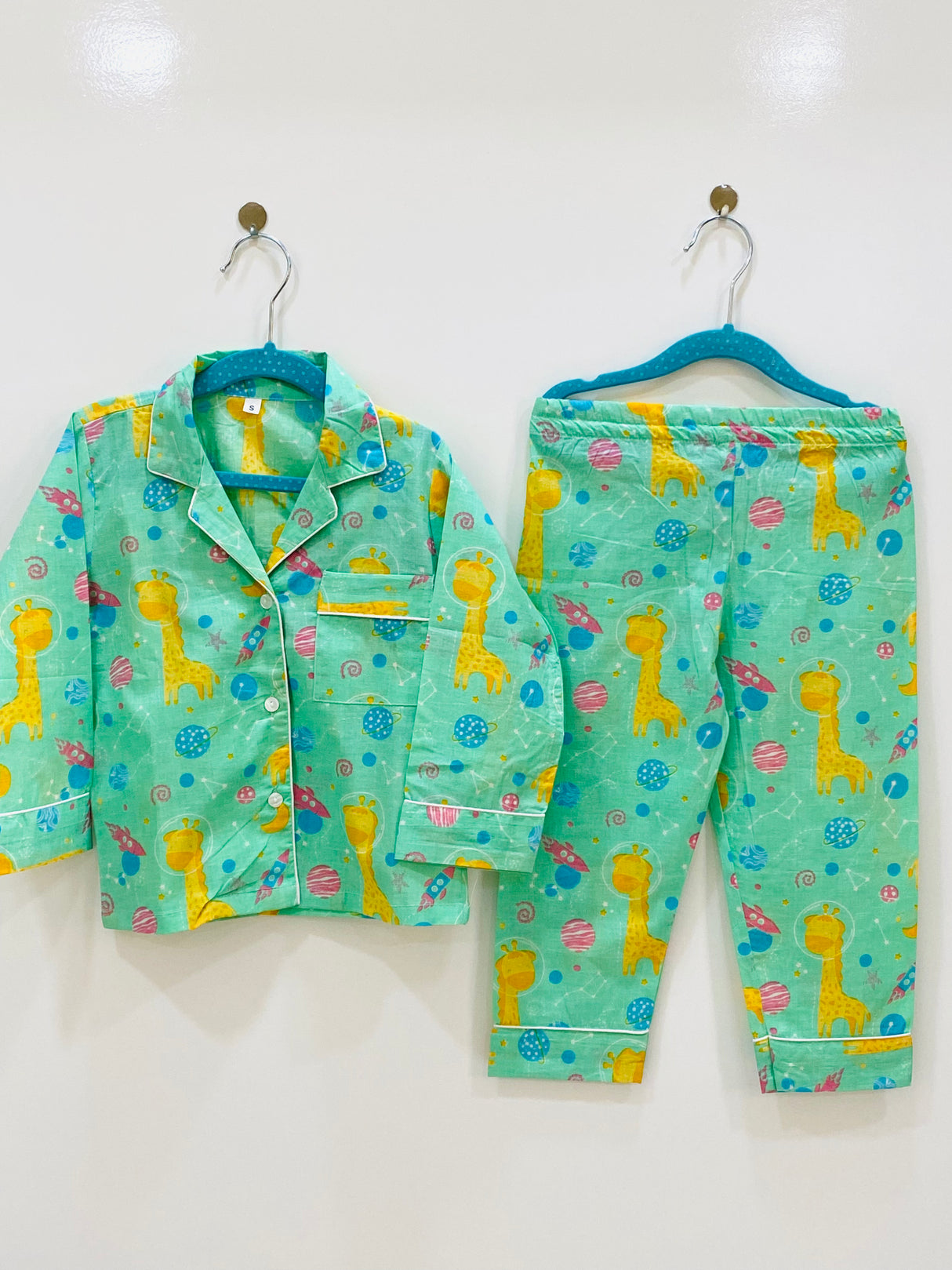 Green Giraffe Kids Night Suit Set